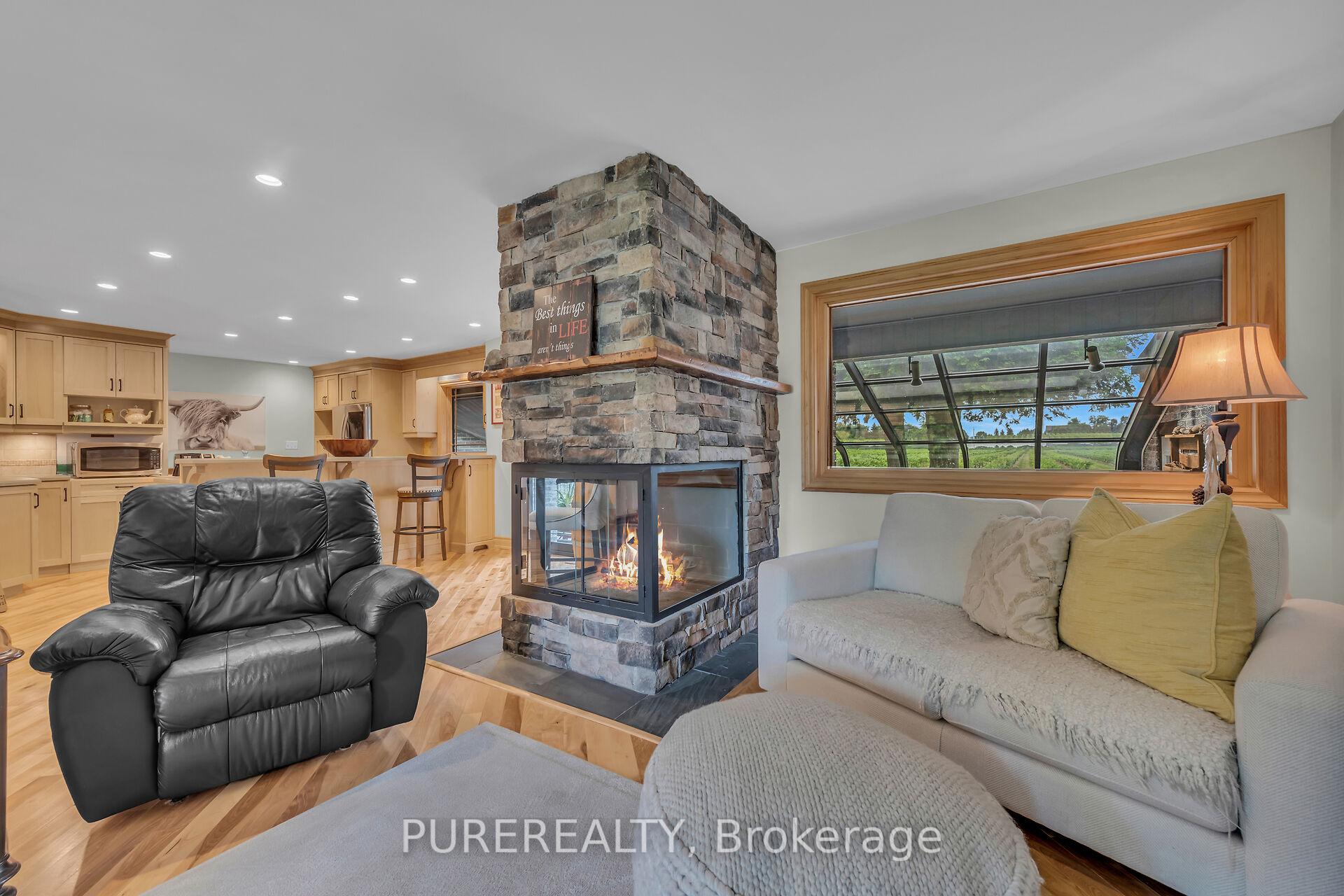 Photo 8 of 740 Ridge Road, Hamilton, Rural Stoney Creek — HOMEH