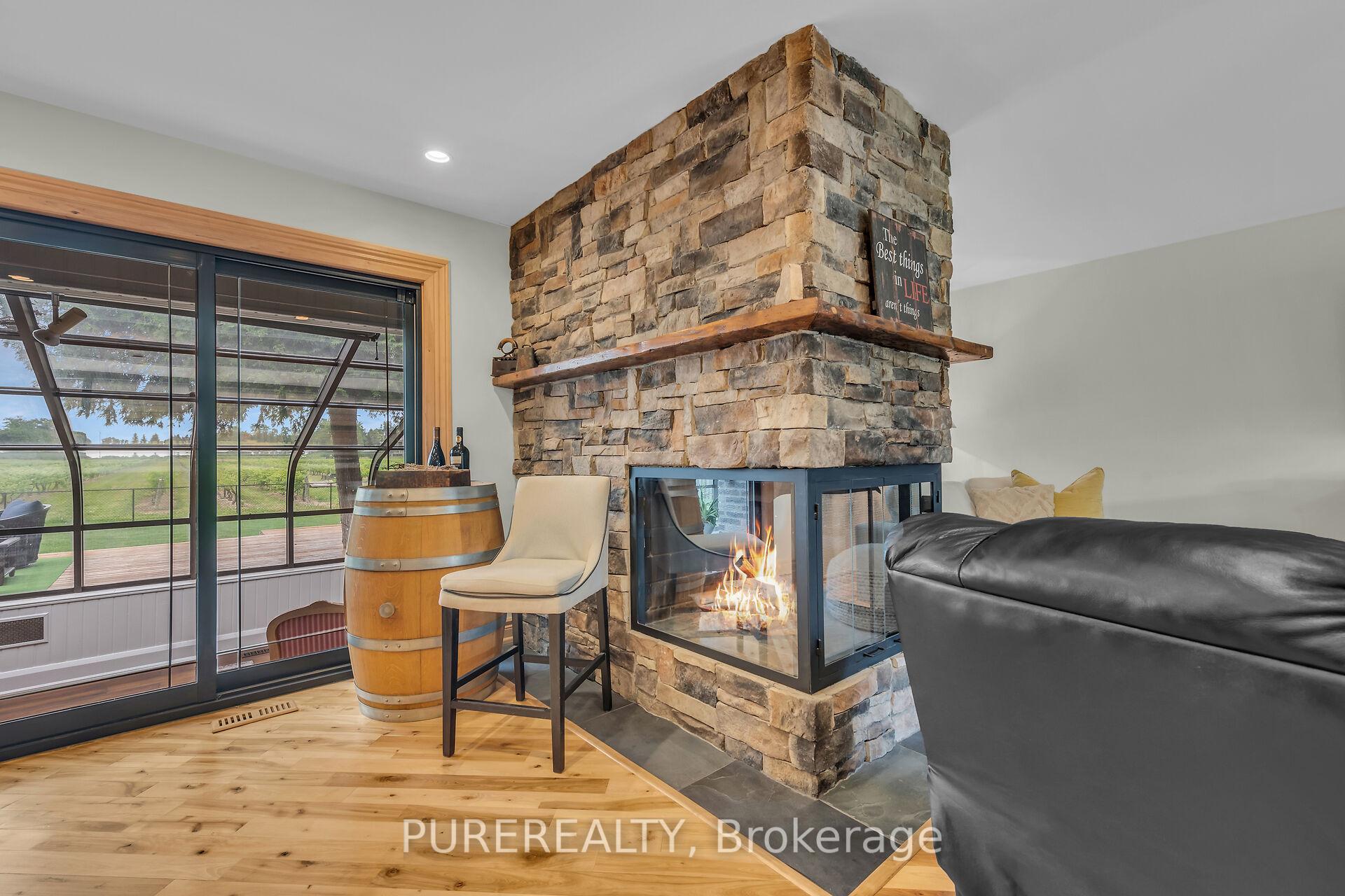 Photo 10 of 740 Ridge Road, Hamilton, Rural Stoney Creek — HOMEH