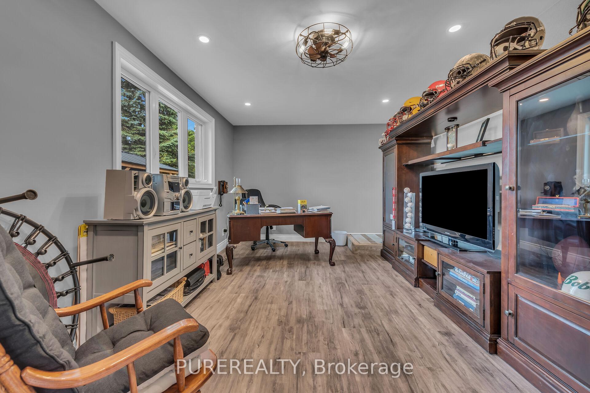 Photo 21 of 740 Ridge Road, Hamilton, Rural Stoney Creek — HOMEH