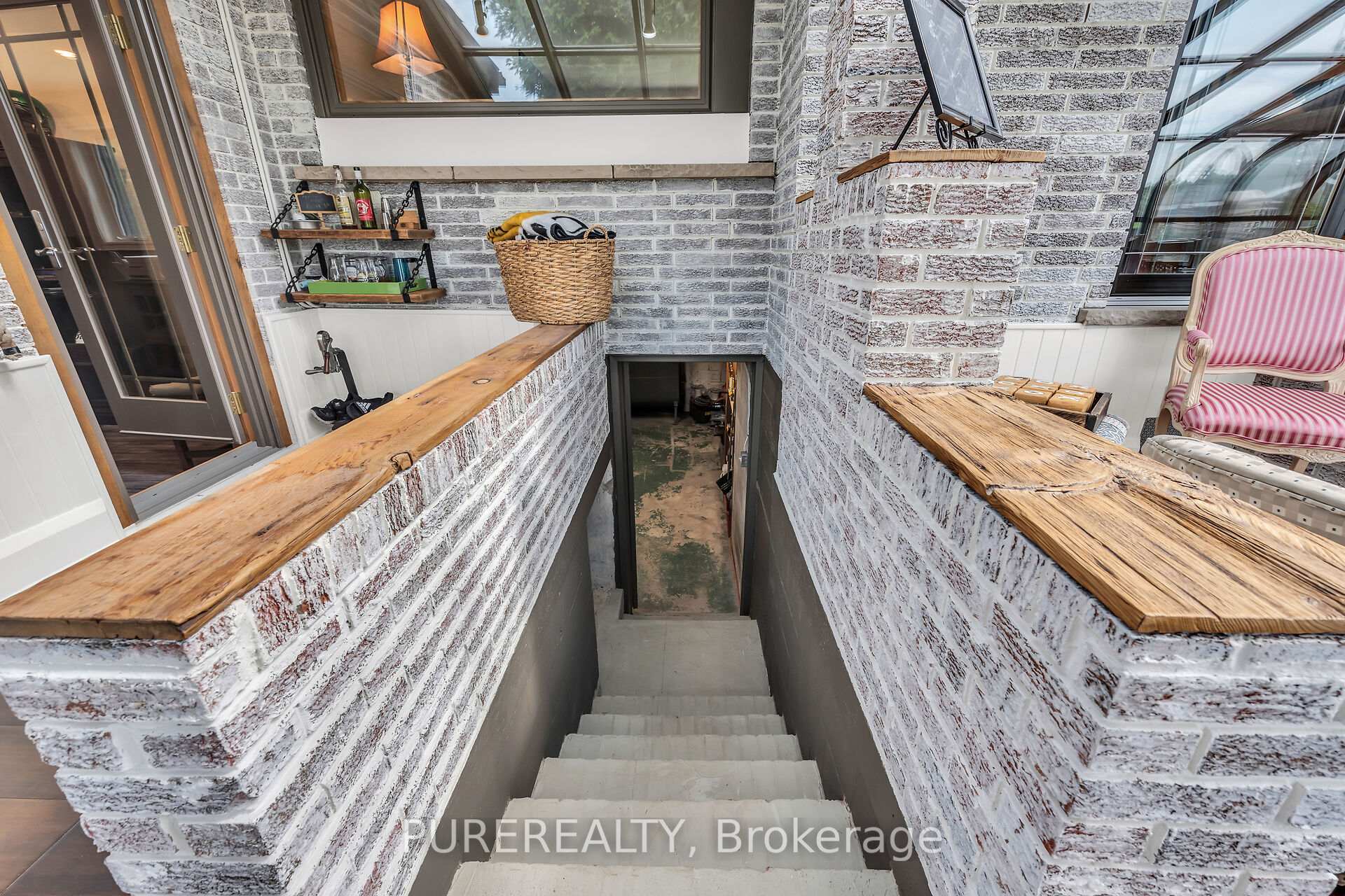 Photo 23 of 740 Ridge Road, Hamilton, Rural Stoney Creek — HOMEH