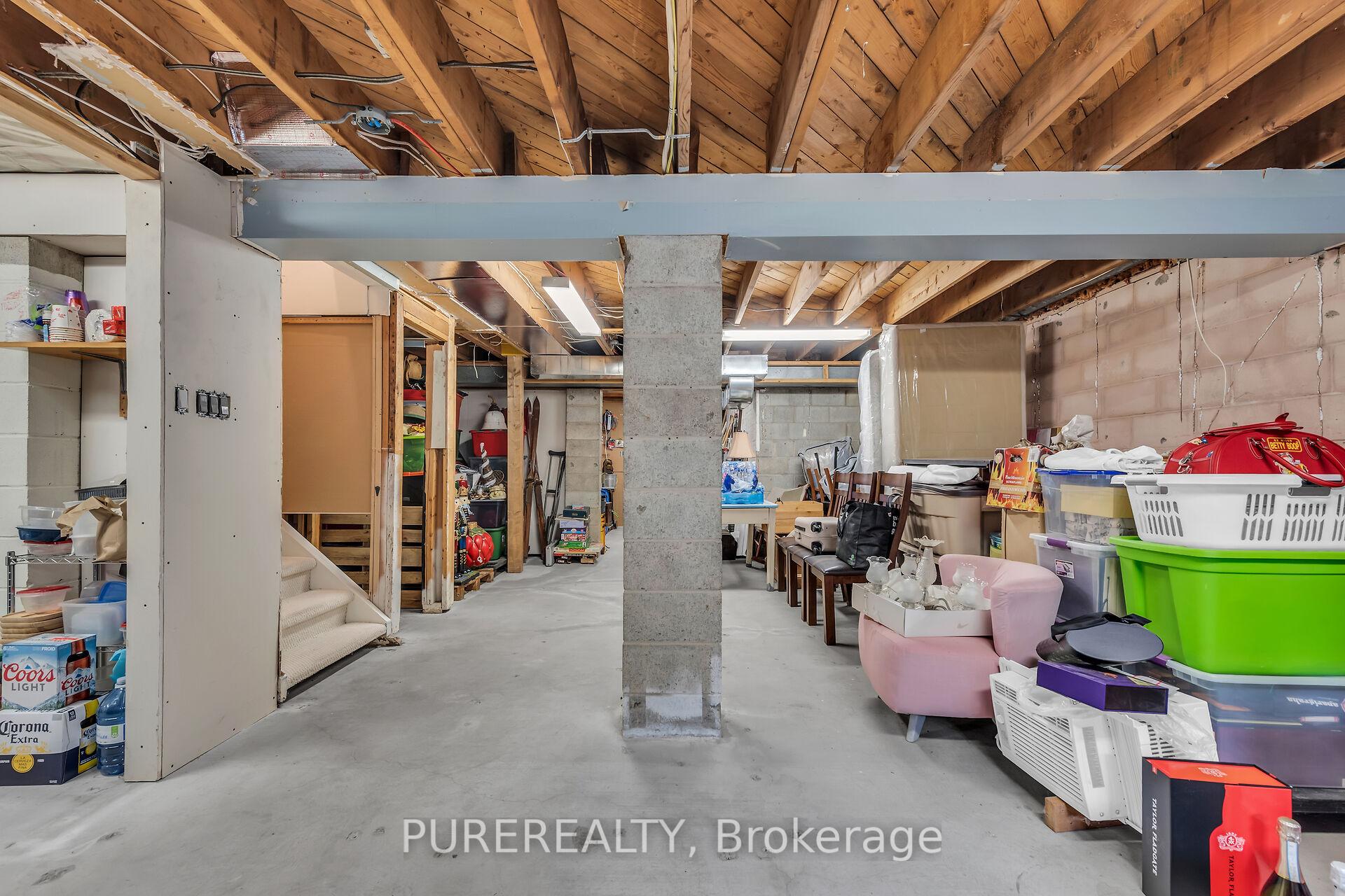 Photo 32 of 740 Ridge Road, Hamilton, Rural Stoney Creek — HOMEH