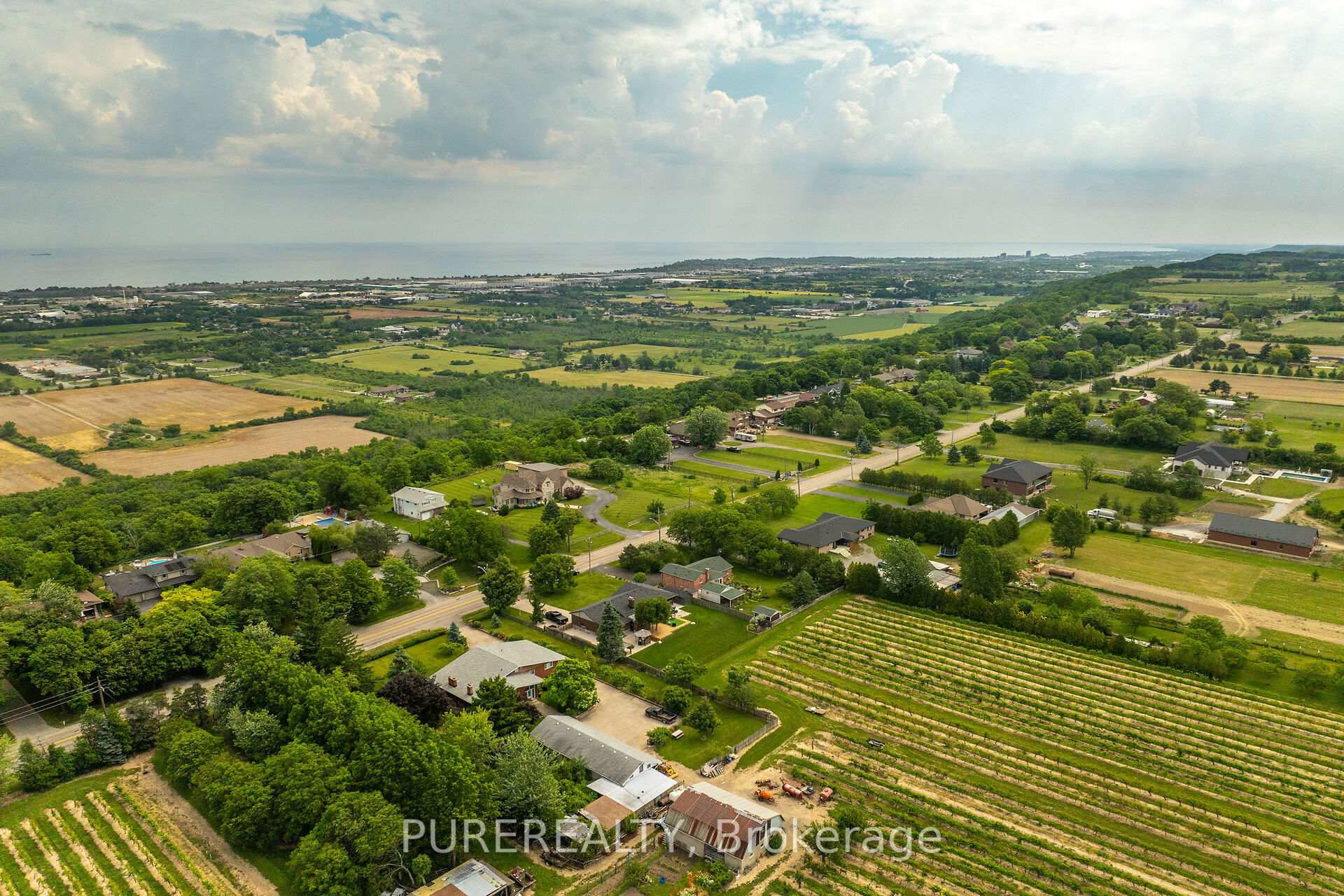 Photo 36 of 740 Ridge Road, Hamilton, Rural Stoney Creek — HOMEH