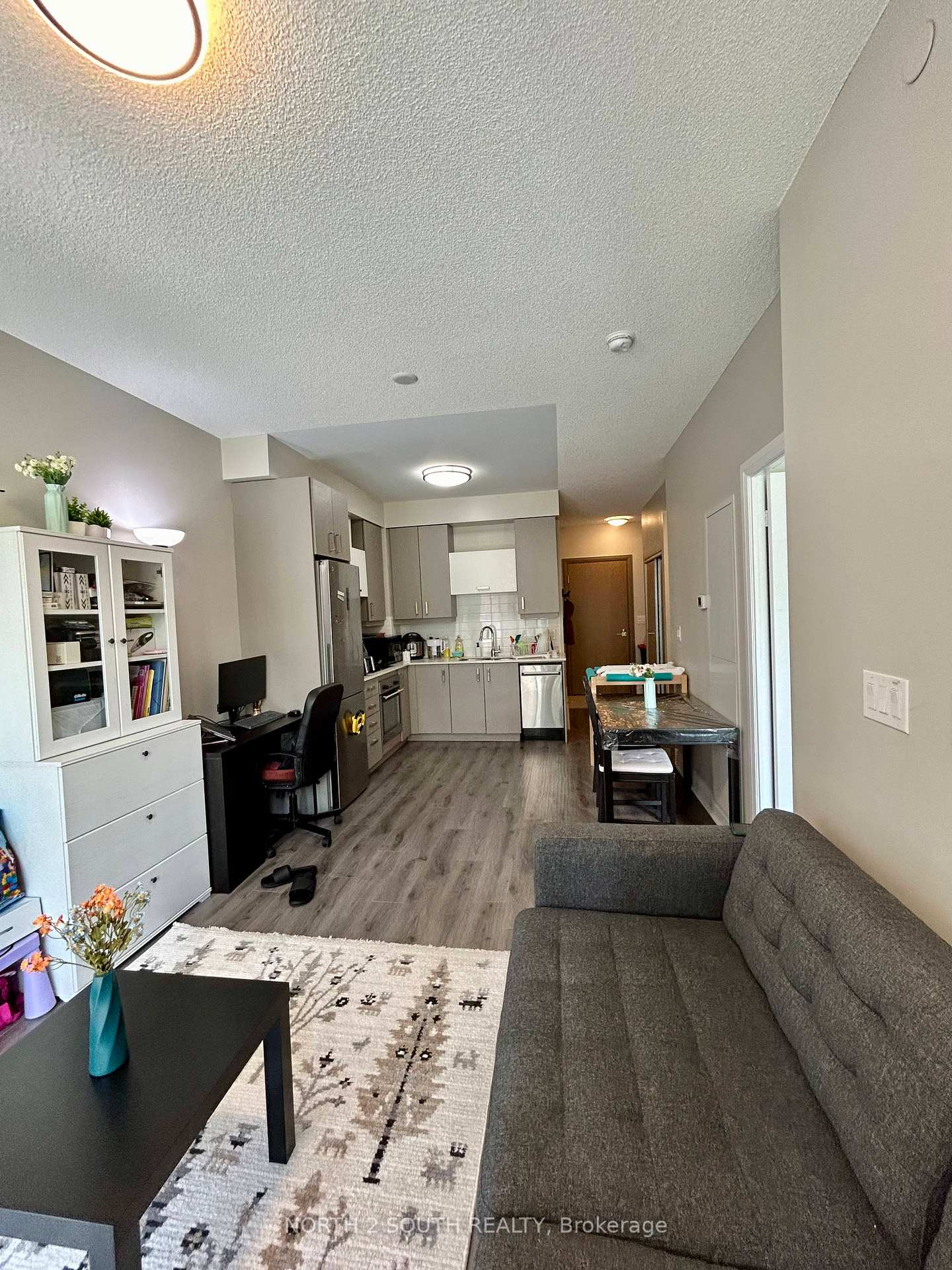 Photo 8 of Unit 302, 28 Uptown Drive, Markham, Unionville — HOMEH