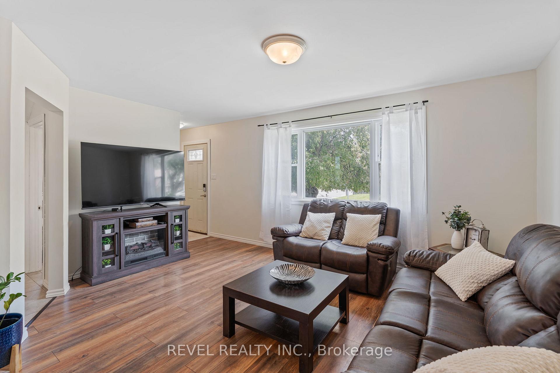 Photo 5 of 647 Brighton Avenue, Hamilton, Parkview — HOMEH