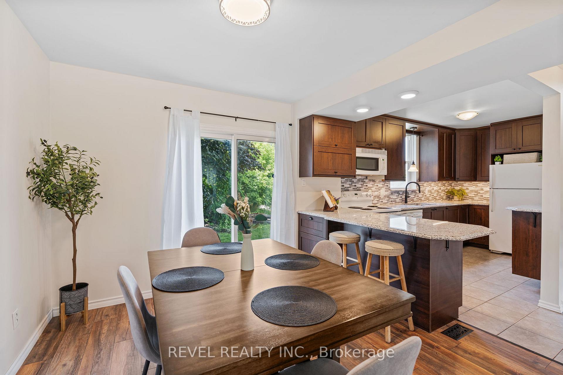 Photo 9 of 647 Brighton Avenue, Hamilton, Parkview — HOMEH