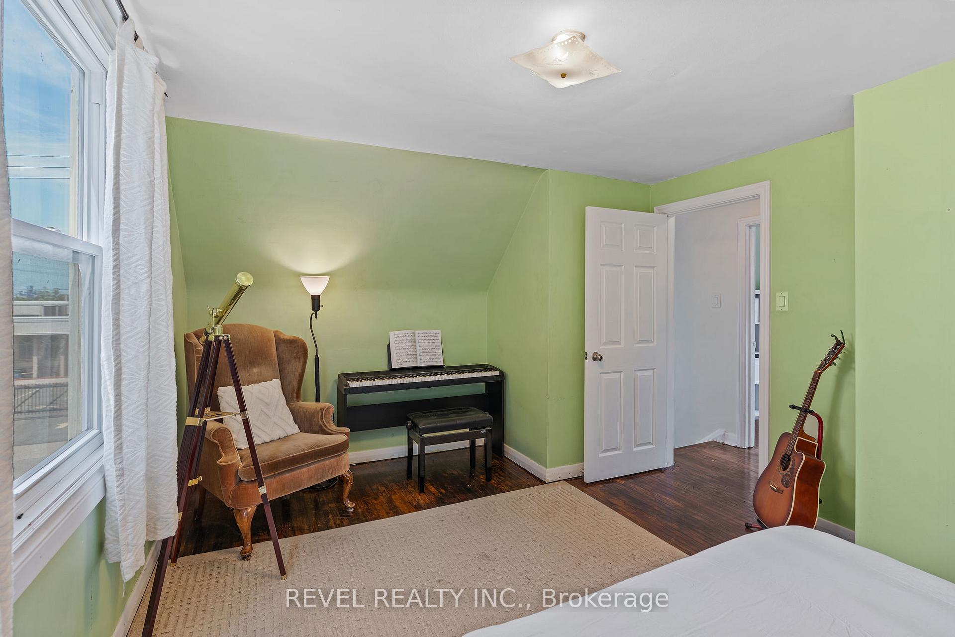 Photo 28 of 647 Brighton Avenue, Hamilton, Parkview — HOMEH