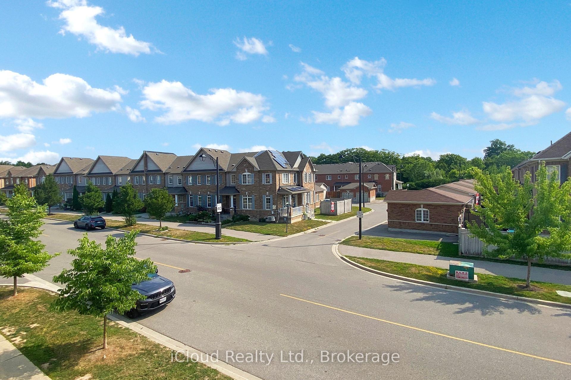 Photo 5 of Unit 8, 2730 William Jackson Drive, Pickering, Duffin Heights — HOMEH