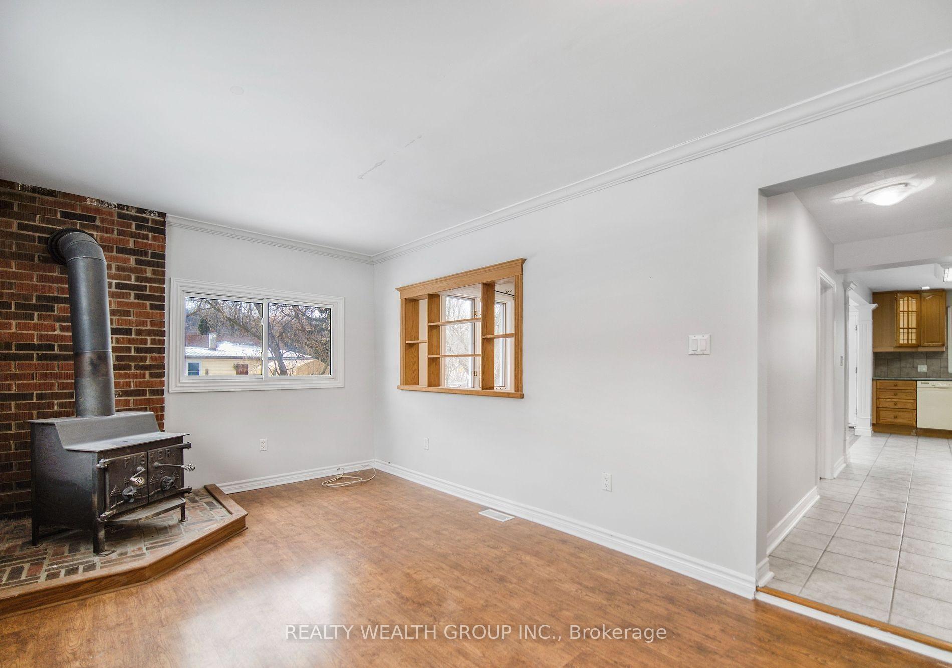 Photo 13 of 322 Old Guelph Road, Hamilton, Pleasant View — HOMEH