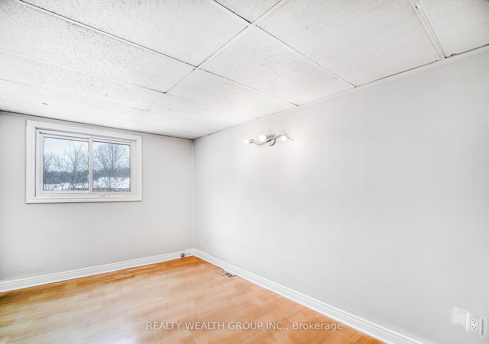 Photo 16 of 322 Old Guelph Road, Hamilton, Pleasant View — HOMEH