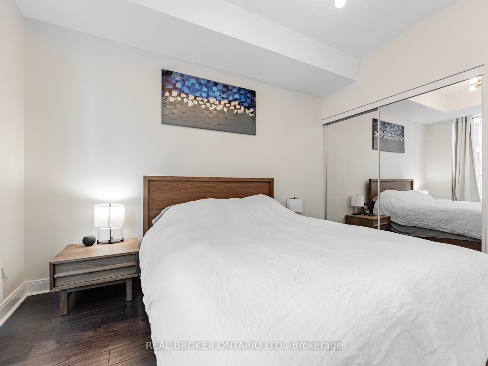 Photo 16 of Unit 904, 38 The Esplanade, Toronto, Waterfront Communities — HOMEH