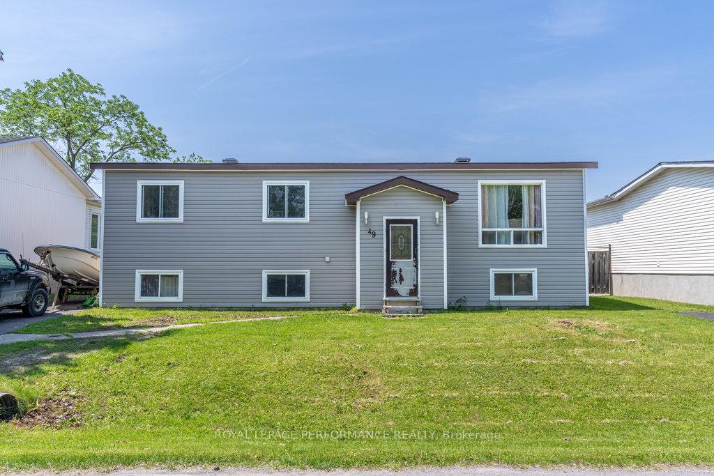 Photo 1 of 49 Fringewood Drive, Ottawa, Fringewood — HOMEH