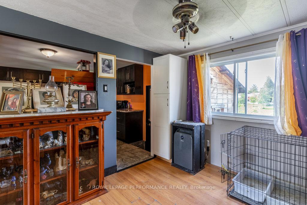 Photo 8 of 49 Fringewood Drive, Ottawa, Fringewood — HOMEH