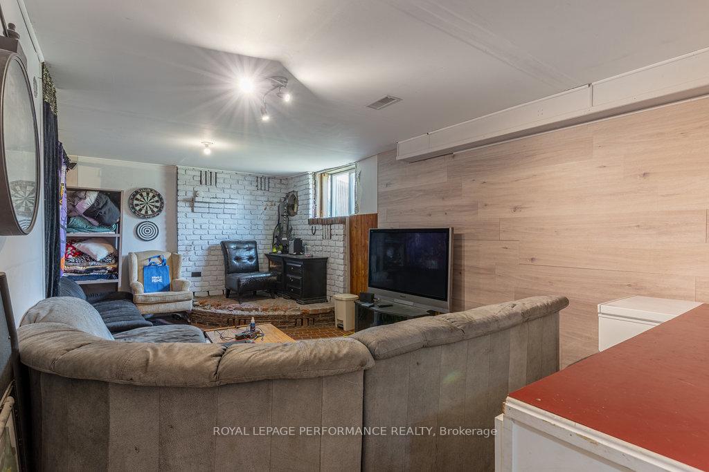 Photo 44 of 49 Fringewood Drive, Ottawa, Fringewood — HOMEH
