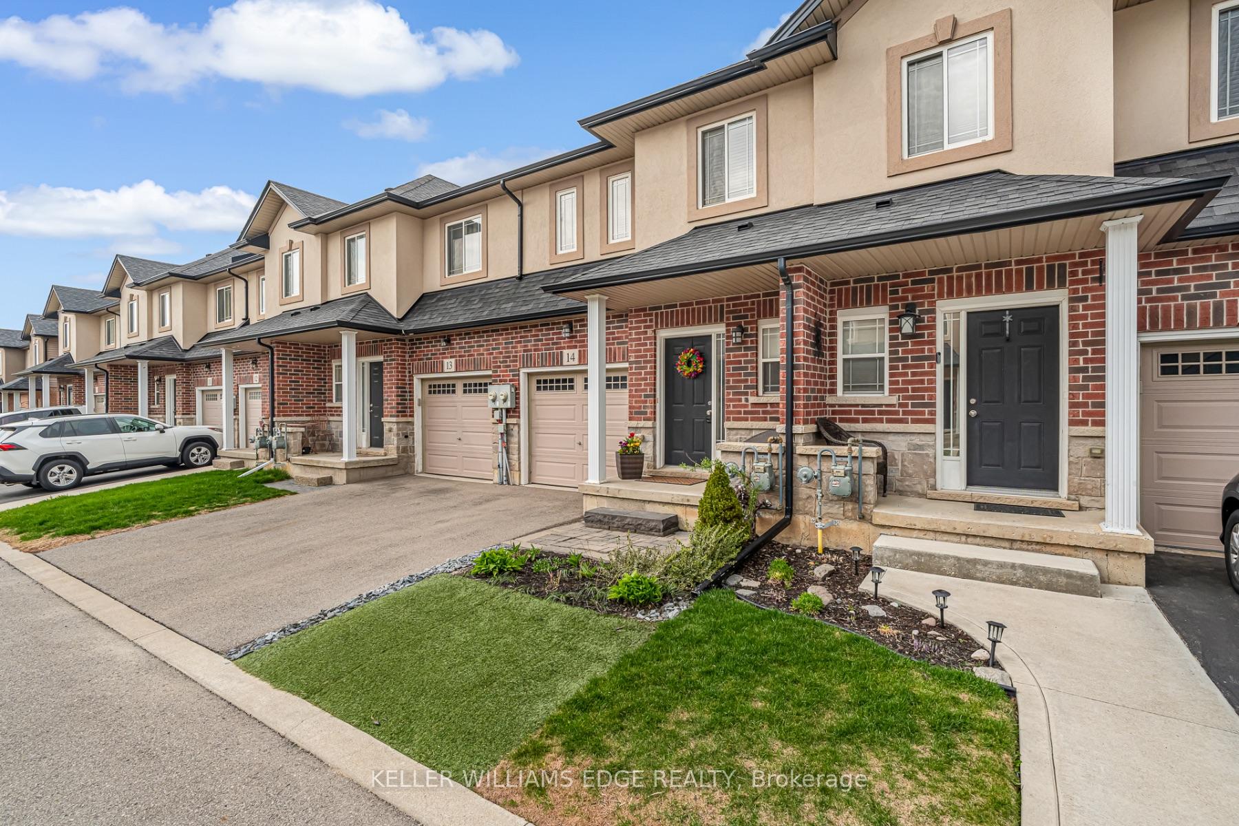 Photo 3 of Unit 14, 9 Hampton Brook Way, Hamilton, Mount Hope — HOMEH
