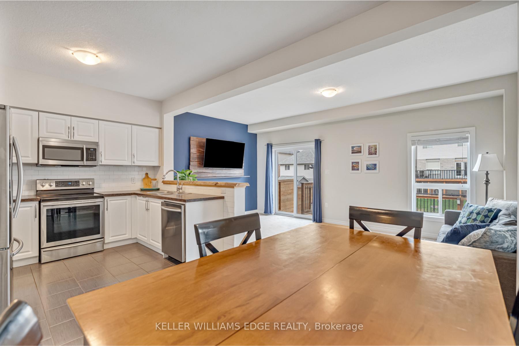 Photo 10 of Unit 14, 9 Hampton Brook Way, Hamilton, Mount Hope — HOMEH