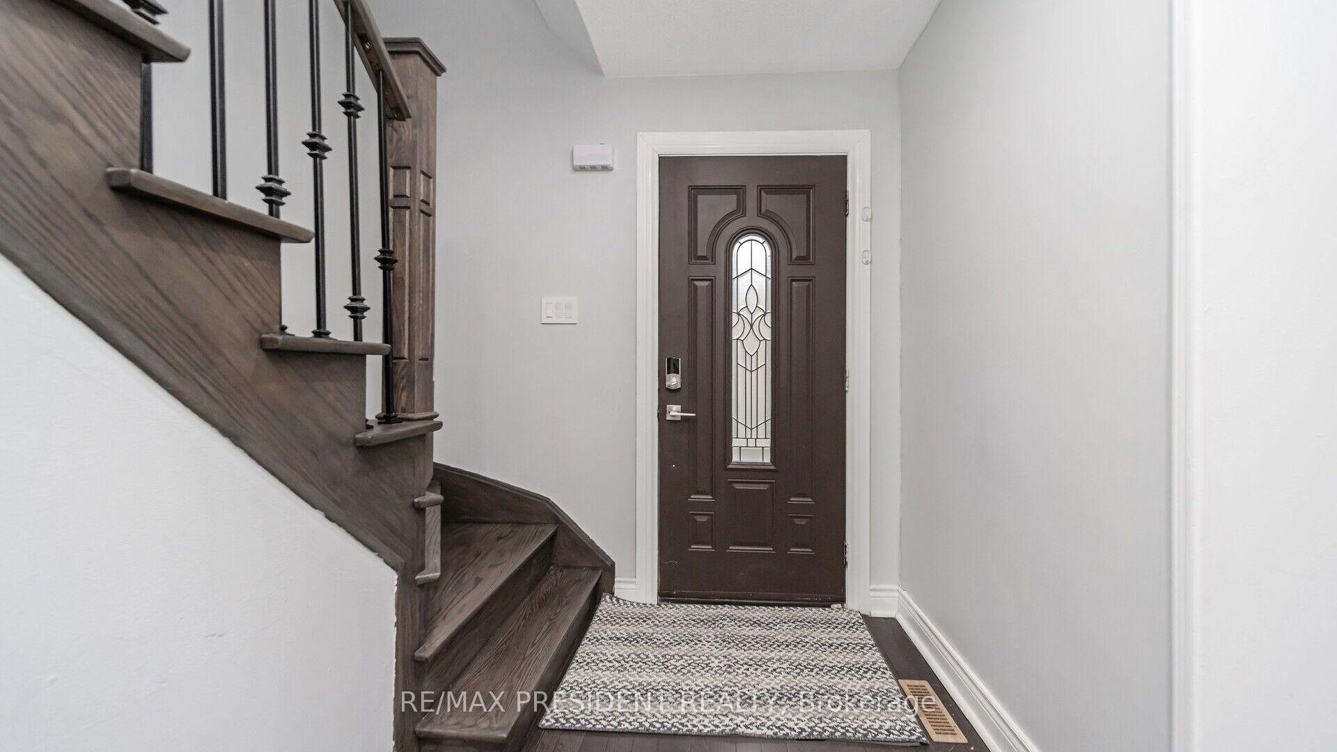 Photo 7 of 19 Quail Feather Crescent, Brampton, Sandringham-Wellington — HOMEH