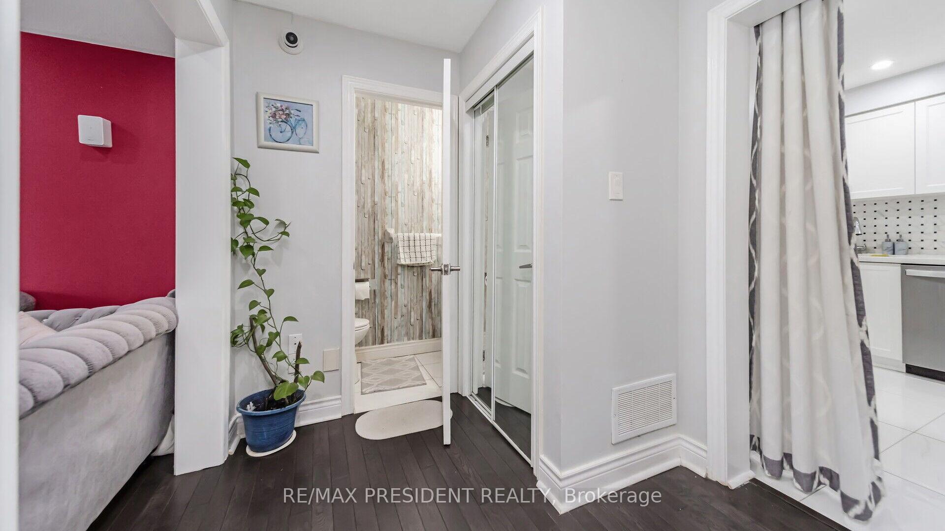 Photo 13 of 19 Quail Feather Crescent, Brampton, Sandringham-Wellington — HOMEH