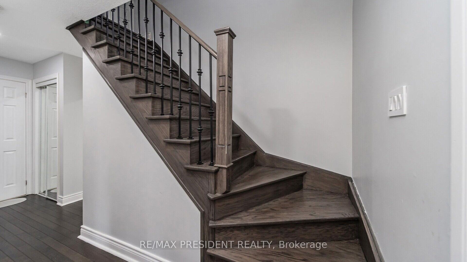 Photo 19 of 19 Quail Feather Crescent, Brampton, Sandringham-Wellington — HOMEH