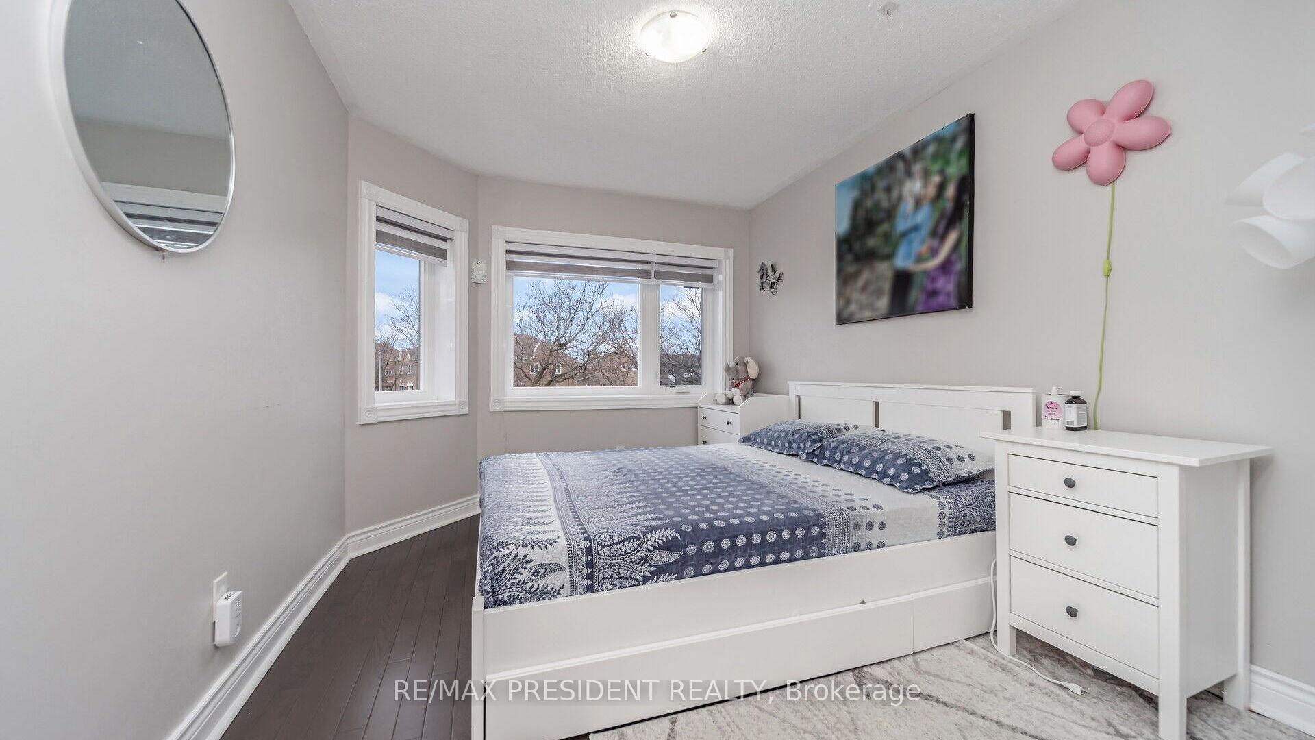 Photo 22 of 19 Quail Feather Crescent, Brampton, Sandringham-Wellington — HOMEH