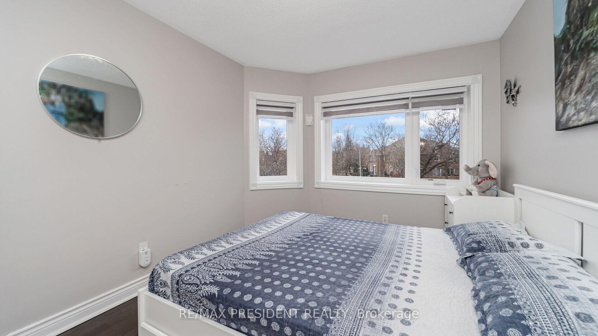 Photo 23 of 19 Quail Feather Crescent, Brampton, Sandringham-Wellington — HOMEH