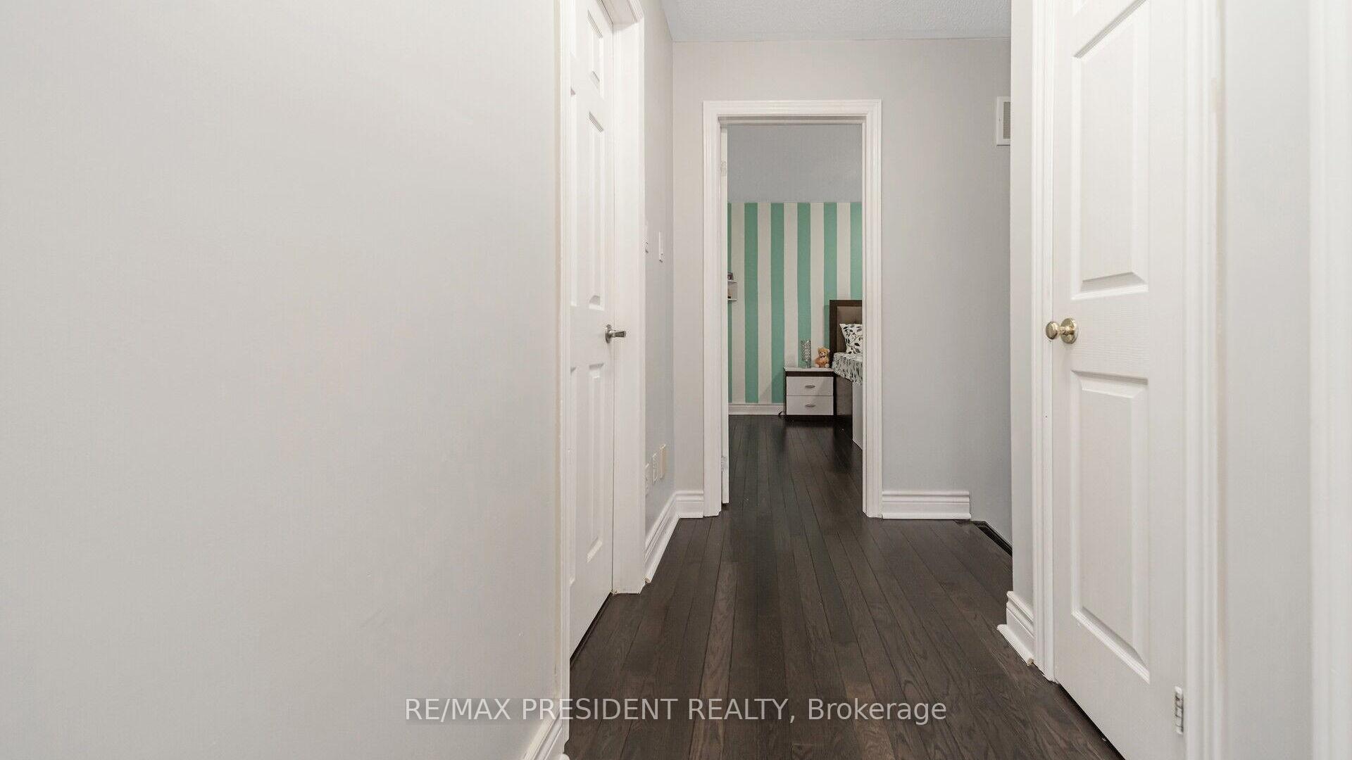 Photo 24 of 19 Quail Feather Crescent, Brampton, Sandringham-Wellington — HOMEH