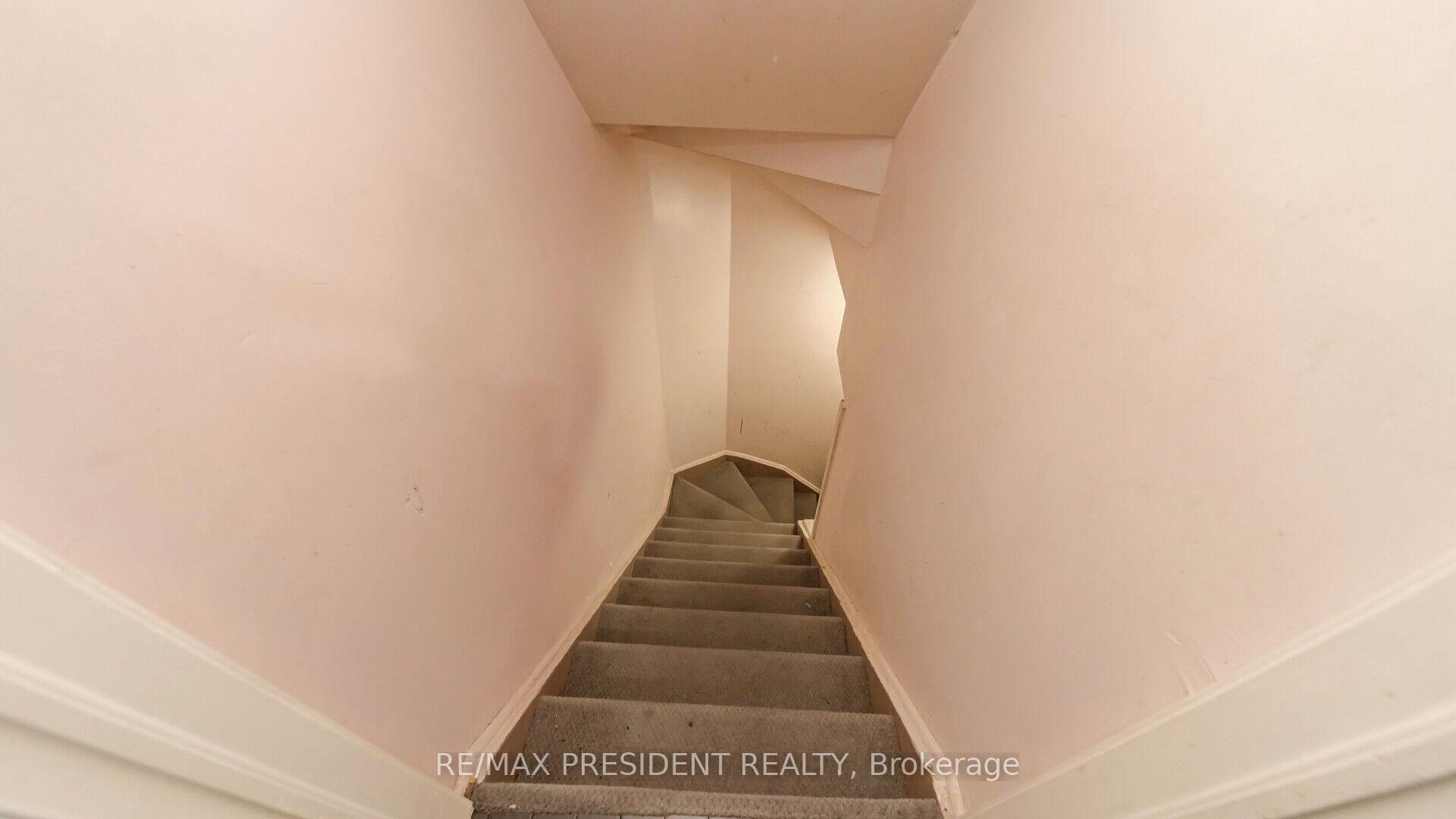 Photo 31 of 19 Quail Feather Crescent, Brampton, Sandringham-Wellington — HOMEH