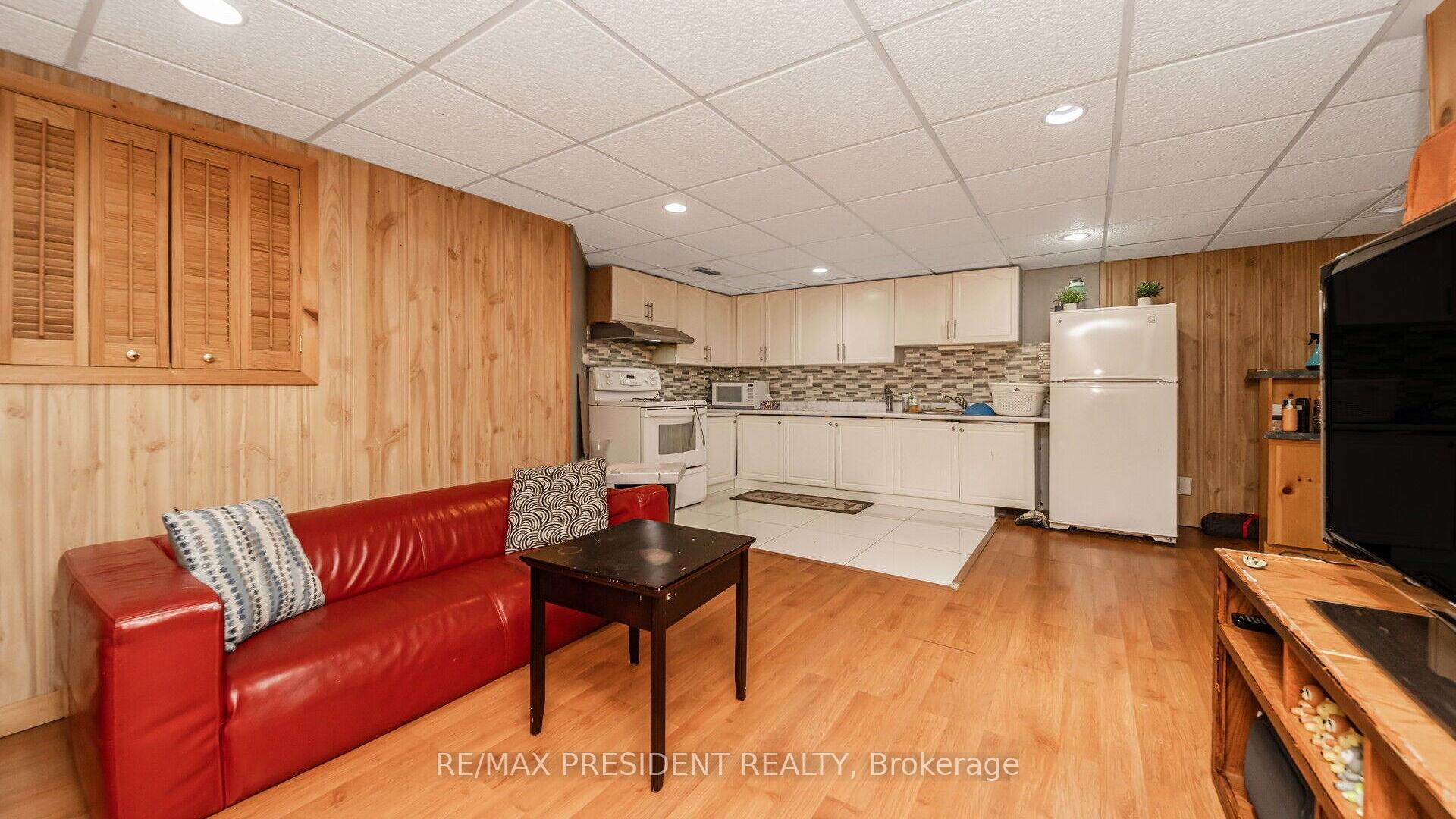 Photo 32 of 19 Quail Feather Crescent, Brampton, Sandringham-Wellington — HOMEH