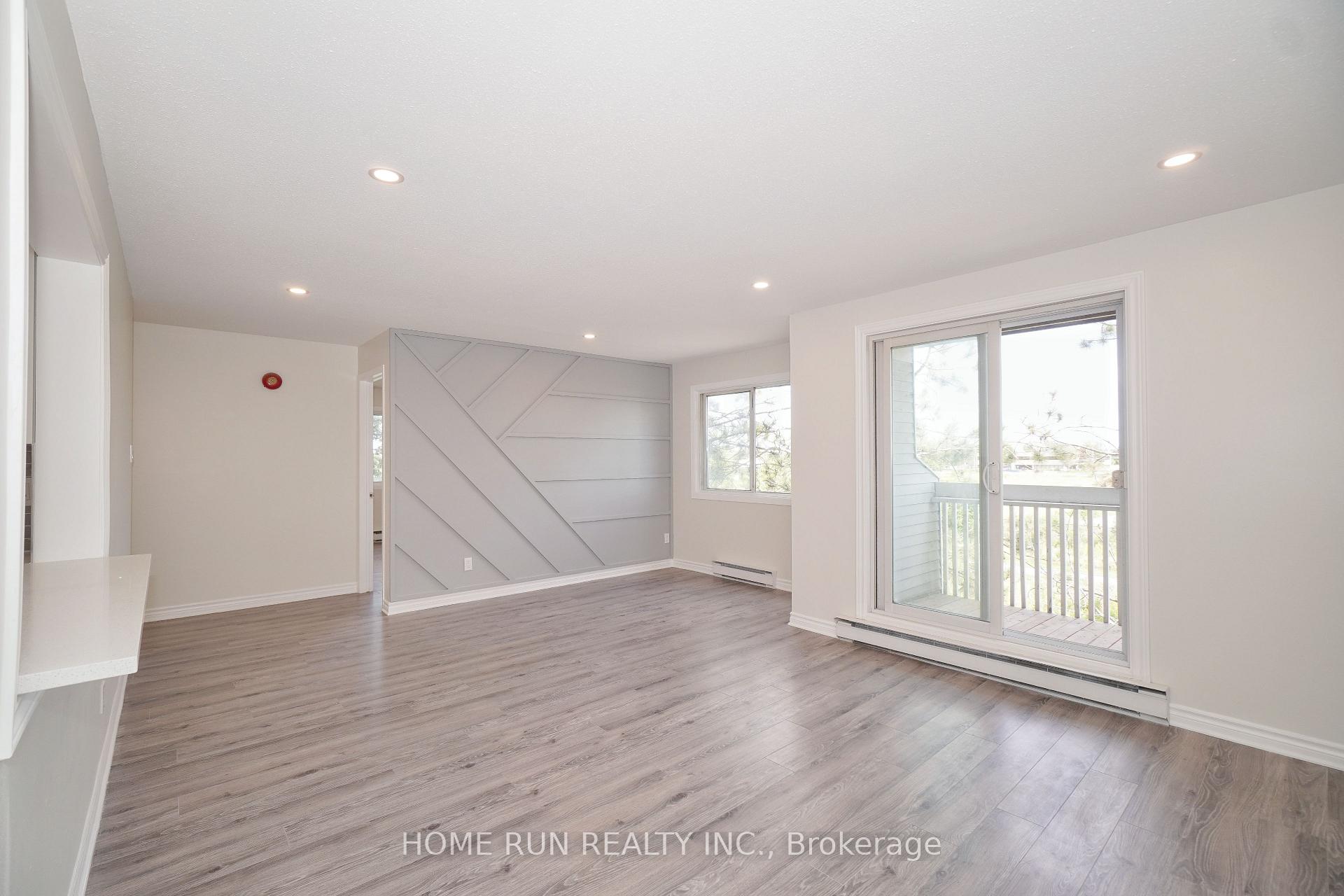 Photo 4 of Unit 303, 214 Viewmount Drive, Ottawa, Borden Farm/Stewart Farm/Carleton Heights/Parkwood Hills — HOMEH