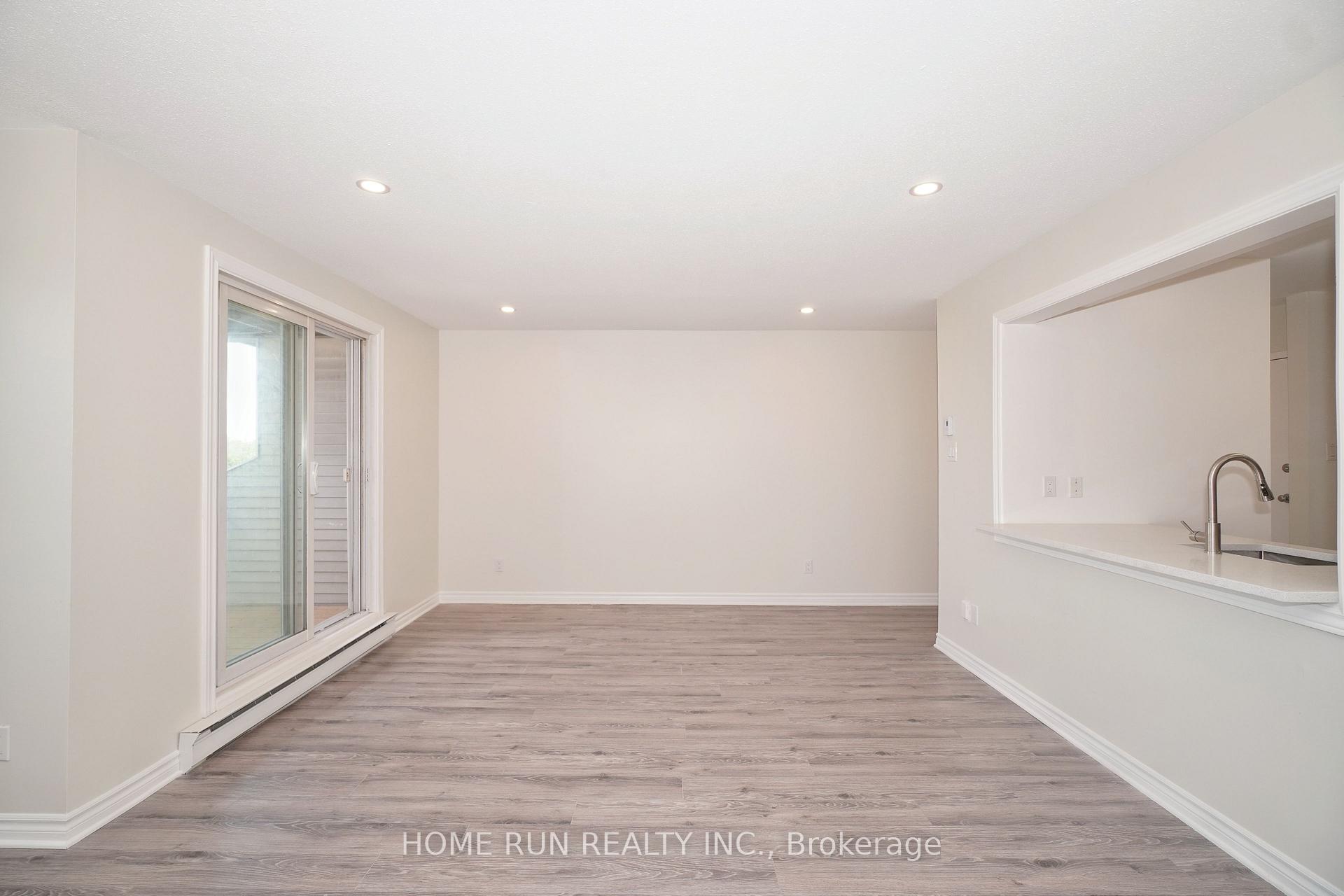 Photo 9 of Unit 303, 214 Viewmount Drive, Ottawa, Borden Farm/Stewart Farm/Carleton Heights/Parkwood Hills — HOMEH