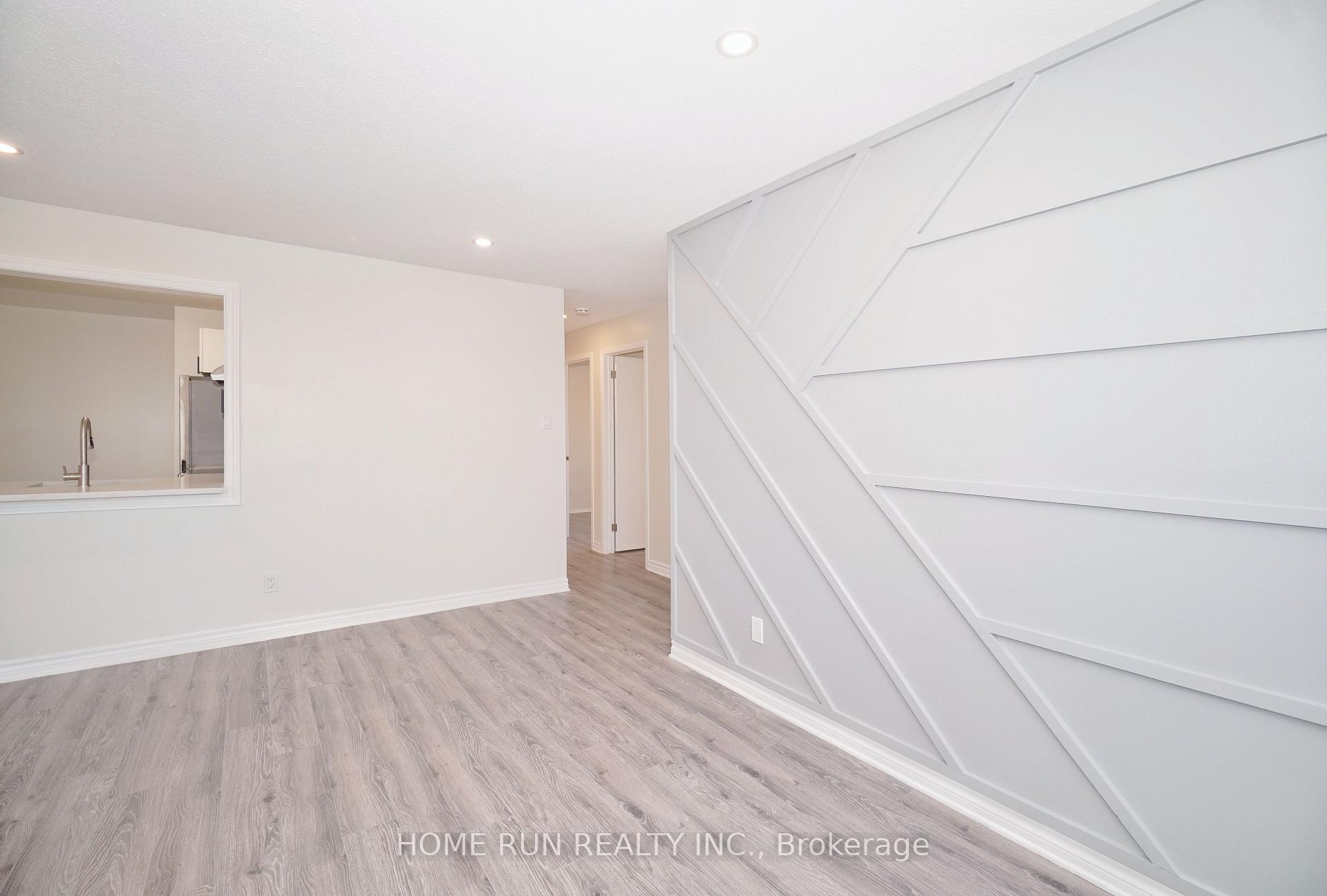 Photo 10 of Unit 303, 214 Viewmount Drive, Ottawa, Borden Farm/Stewart Farm/Carleton Heights/Parkwood Hills — HOMEH