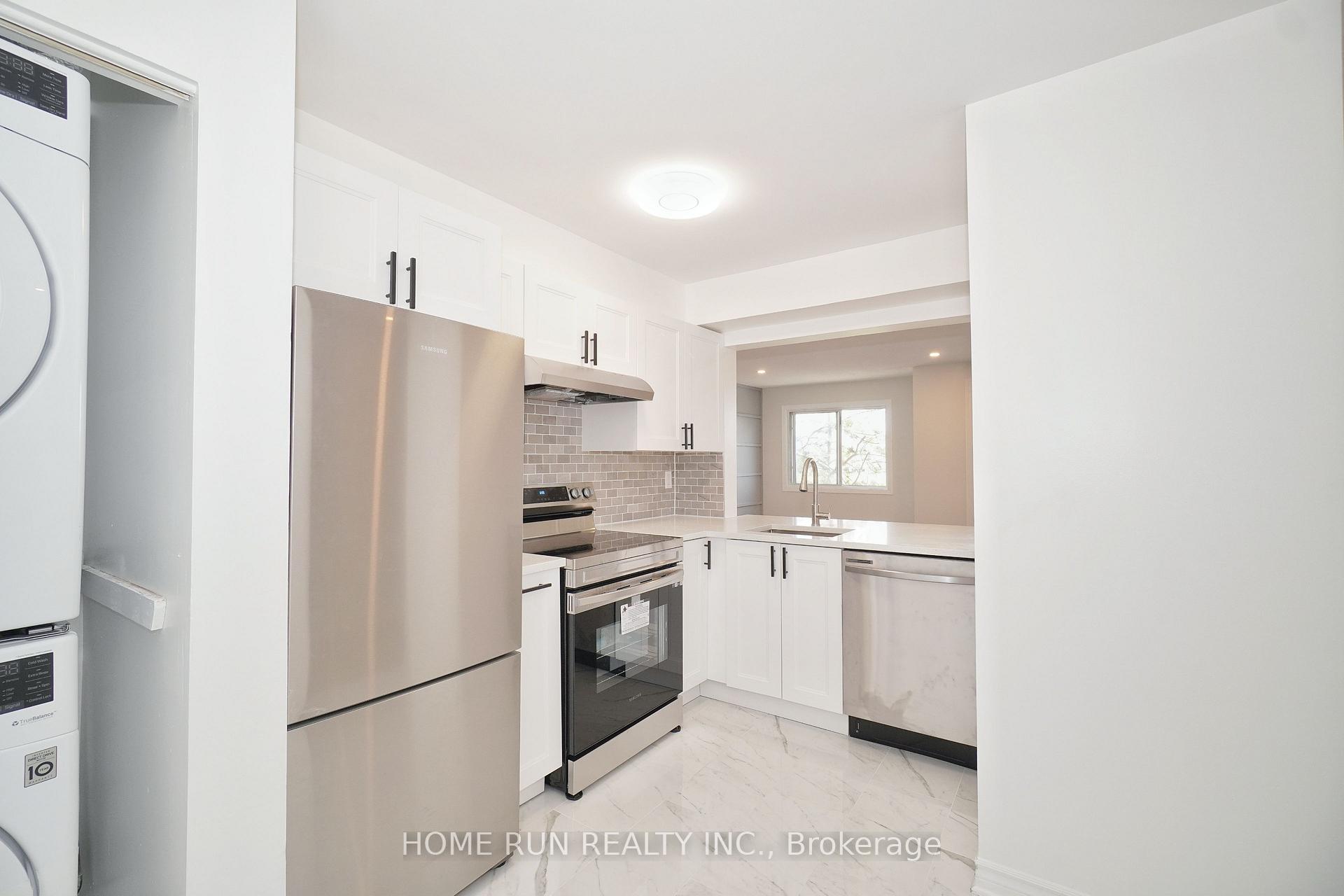 Photo 11 of Unit 303, 214 Viewmount Drive, Ottawa, Borden Farm/Stewart Farm/Carleton Heights/Parkwood Hills — HOMEH