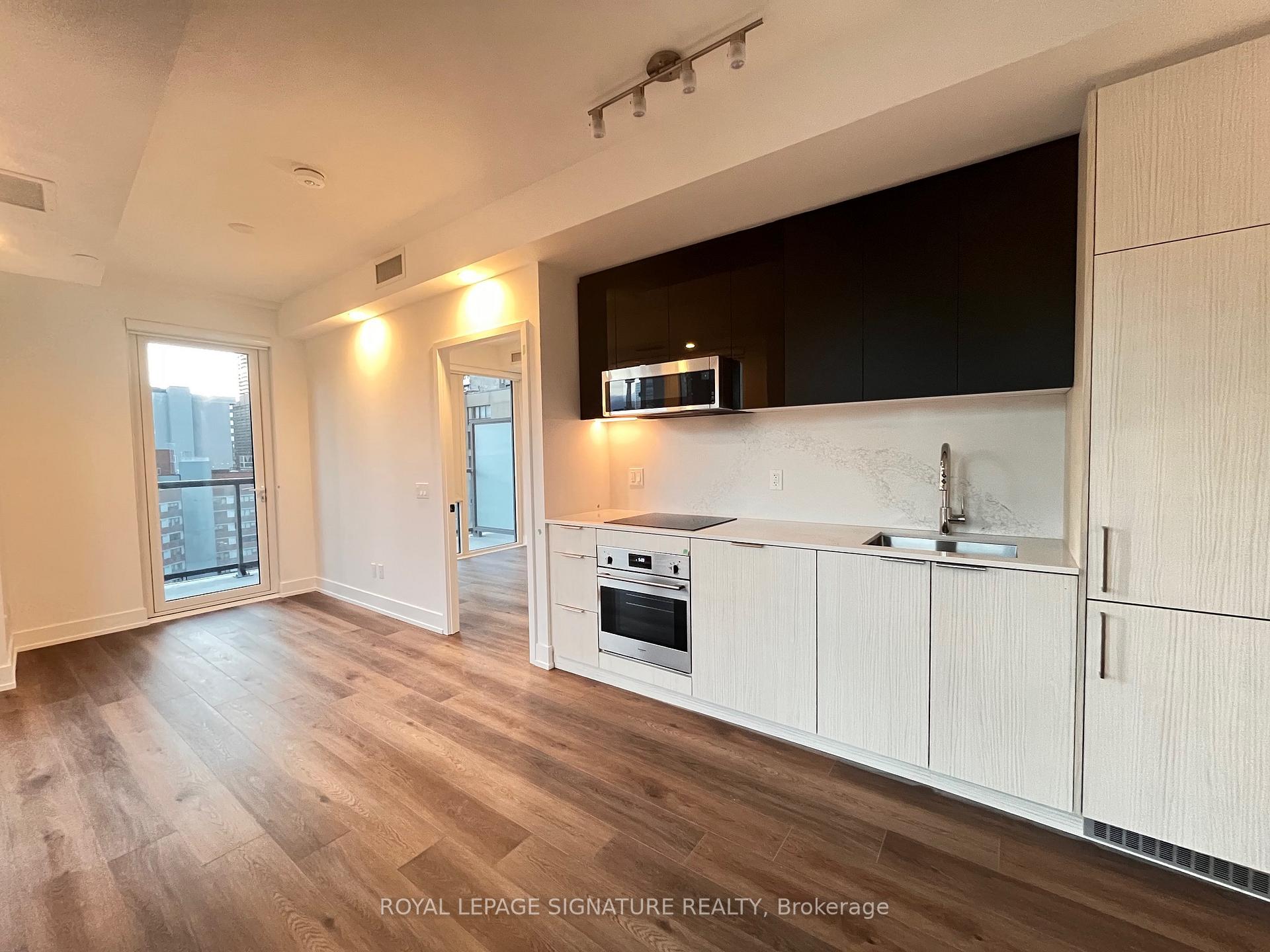 Front of Unit 1303, 308 Jarvis Street