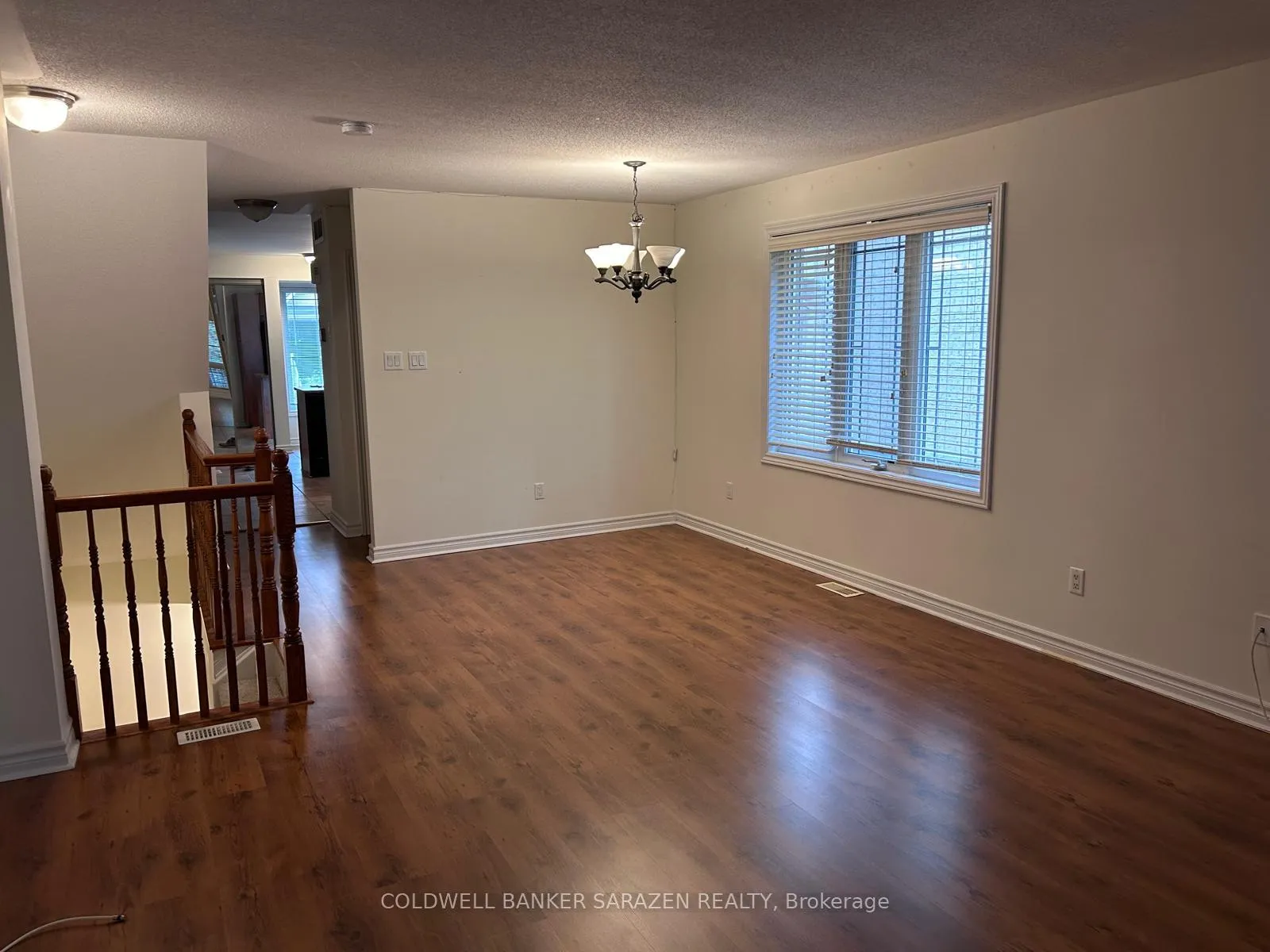 Photo 3 of 291 Paseo Private, Ottawa, Centrepointe — HOMEH