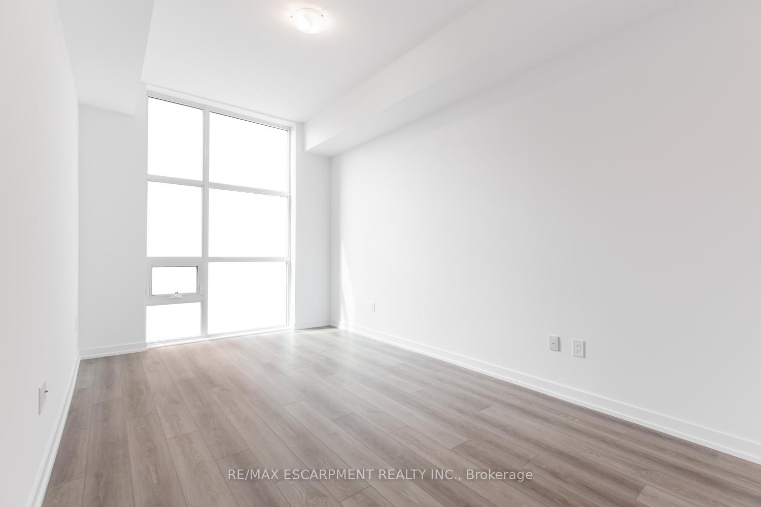 Photo 14 of Unit 128, 460 Dundas Street E, Hamilton, Waterdown — HOMEH