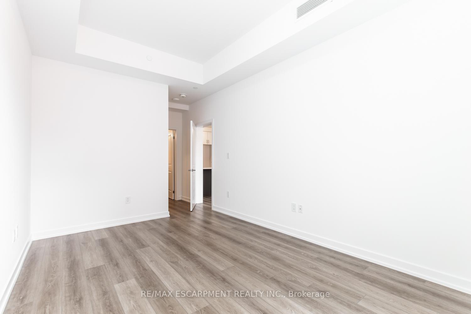Photo 16 of Unit 128, 460 Dundas Street E, Hamilton, Waterdown — HOMEH