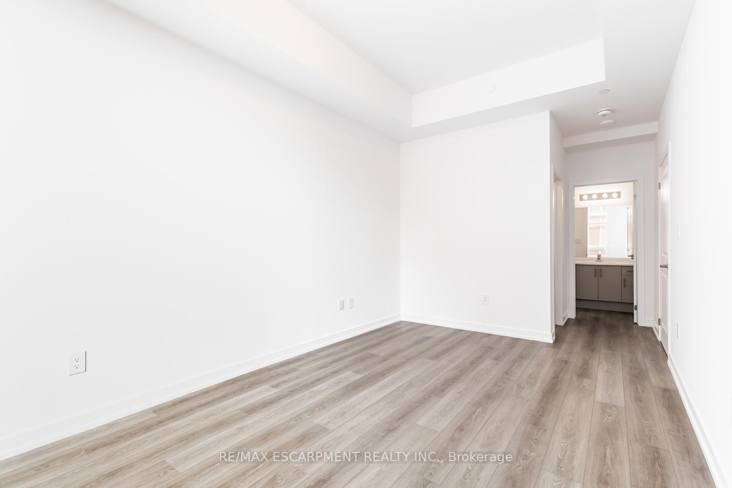 Photo 17 of Unit 128, 460 Dundas Street E, Hamilton, Waterdown — HOMEH
