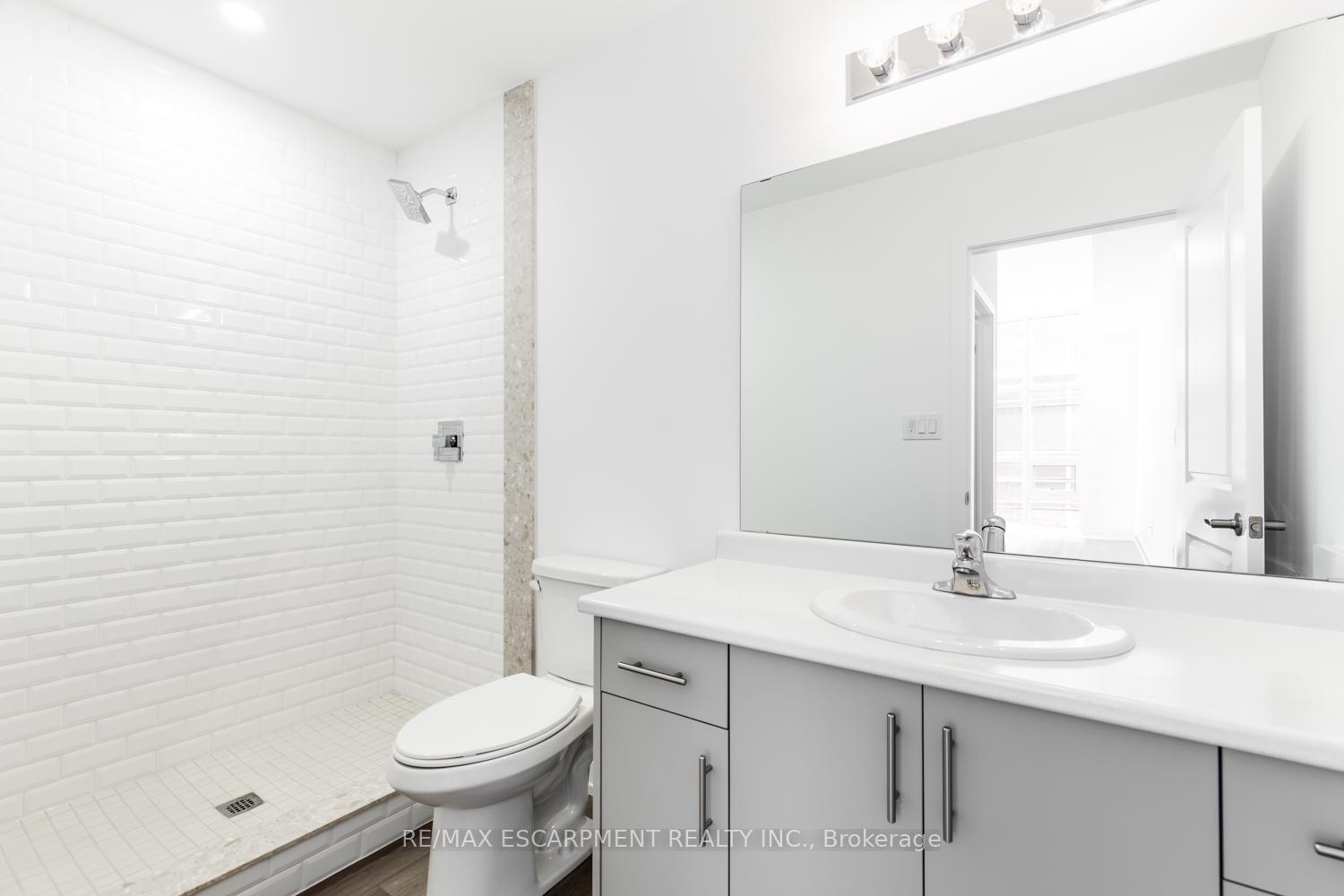 Photo 19 of Unit 128, 460 Dundas Street E, Hamilton, Waterdown — HOMEH