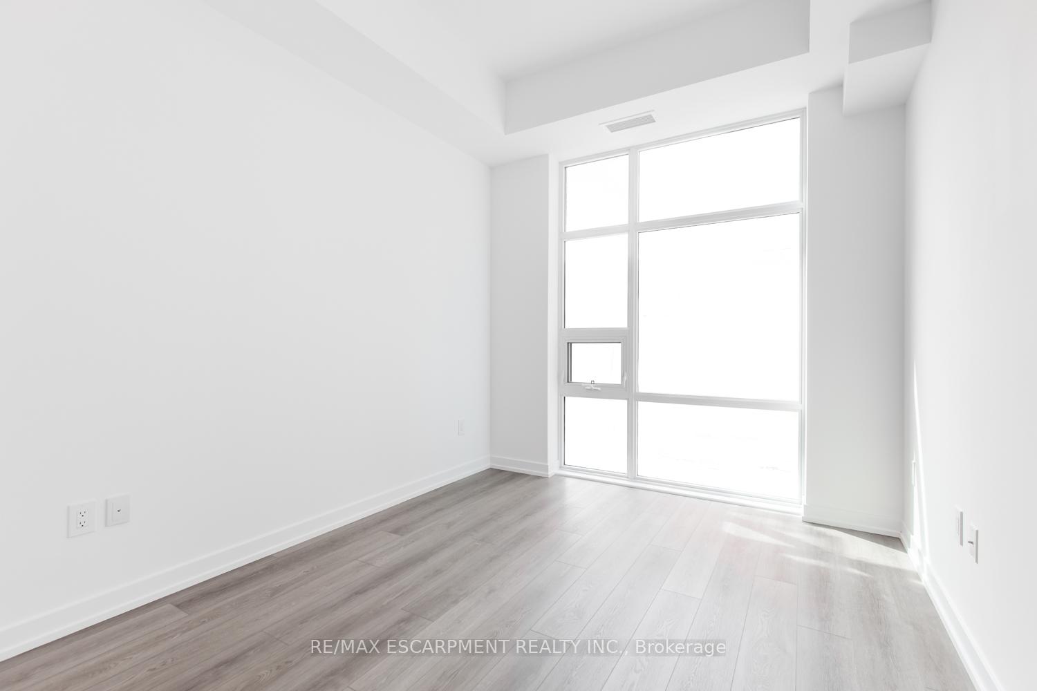Photo 21 of Unit 128, 460 Dundas Street E, Hamilton, Waterdown — HOMEH