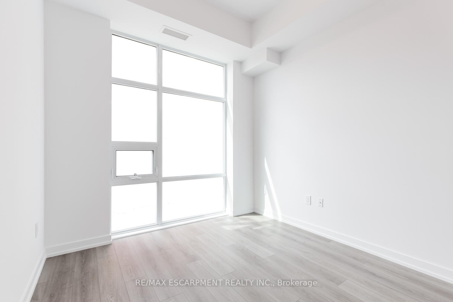 Photo 22 of Unit 128, 460 Dundas Street E, Hamilton, Waterdown — HOMEH
