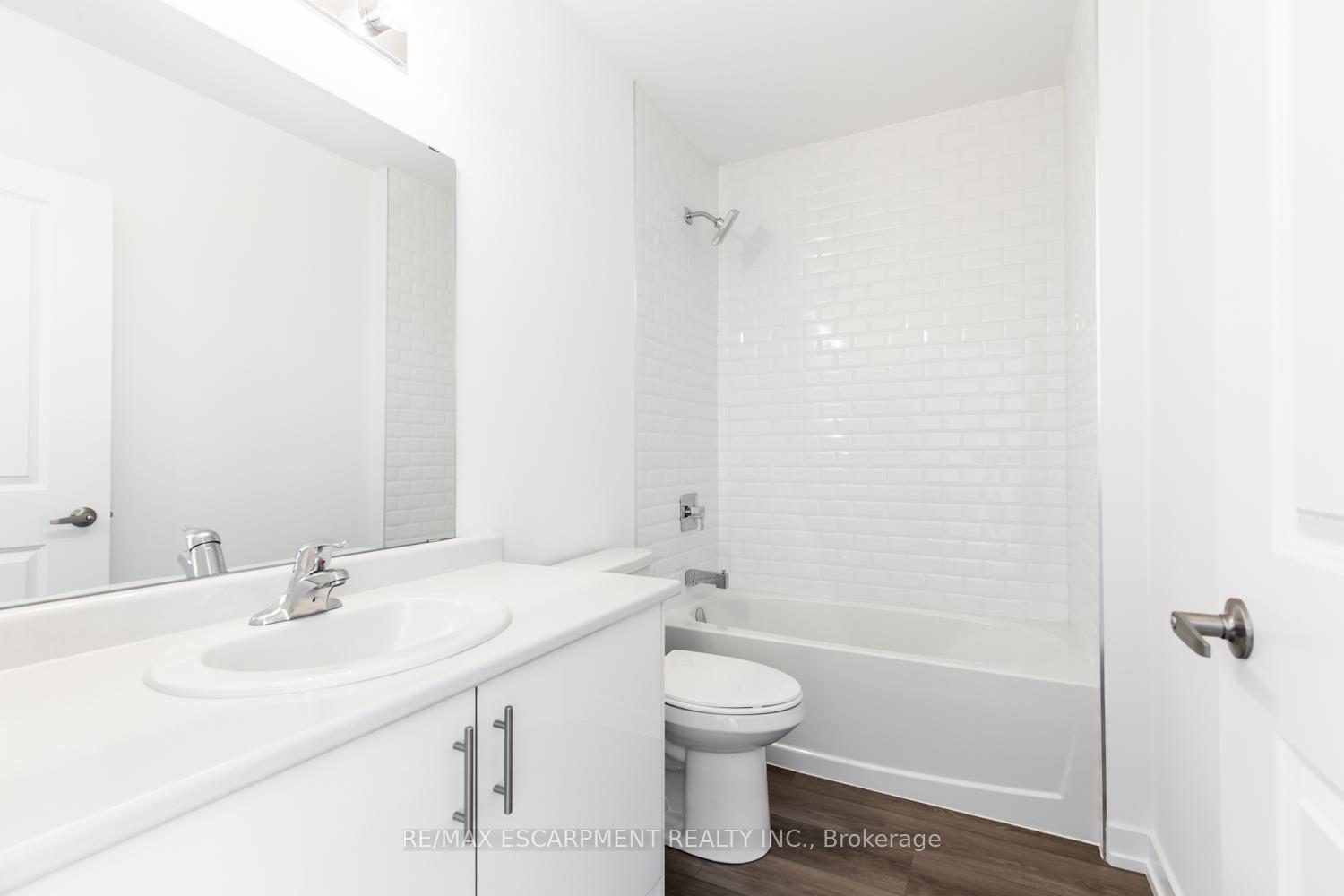 Photo 26 of Unit 128, 460 Dundas Street E, Hamilton, Waterdown — HOMEH
