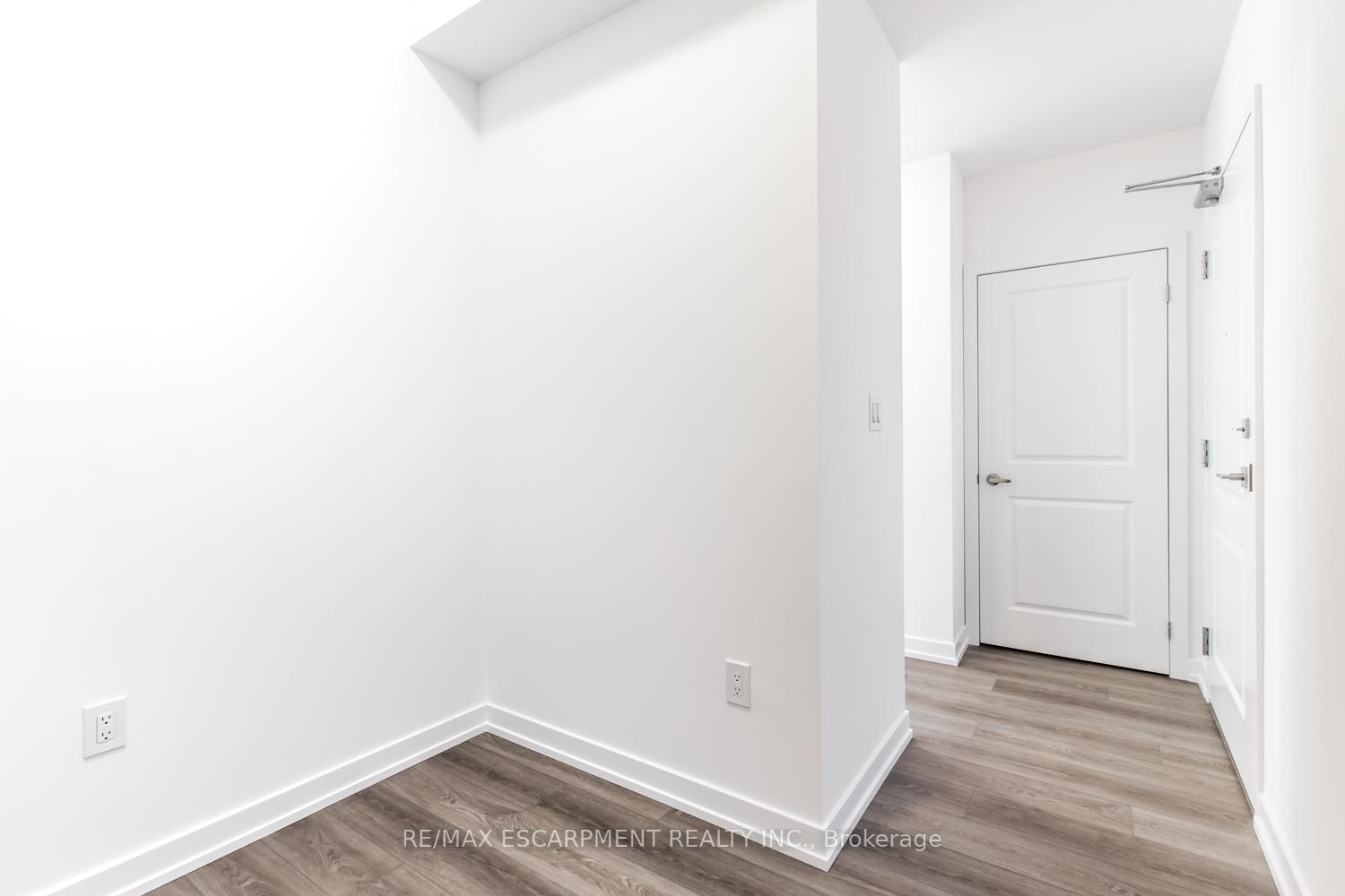 Photo 27 of Unit 128, 460 Dundas Street E, Hamilton, Waterdown — HOMEH