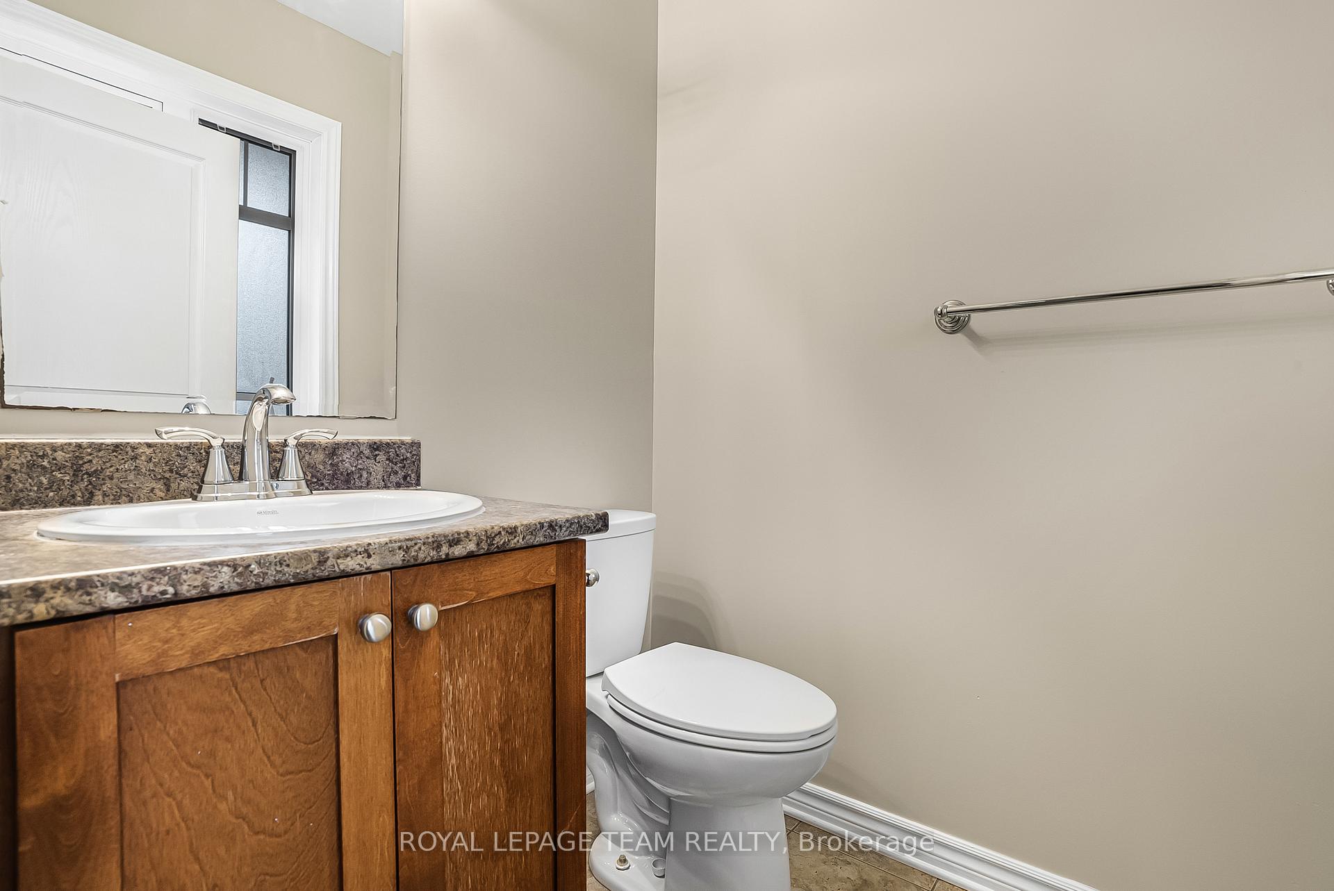 Photo 5 of 74 Madelon Drive, Ottawa, Barrhaven - Longfields — HOMEH