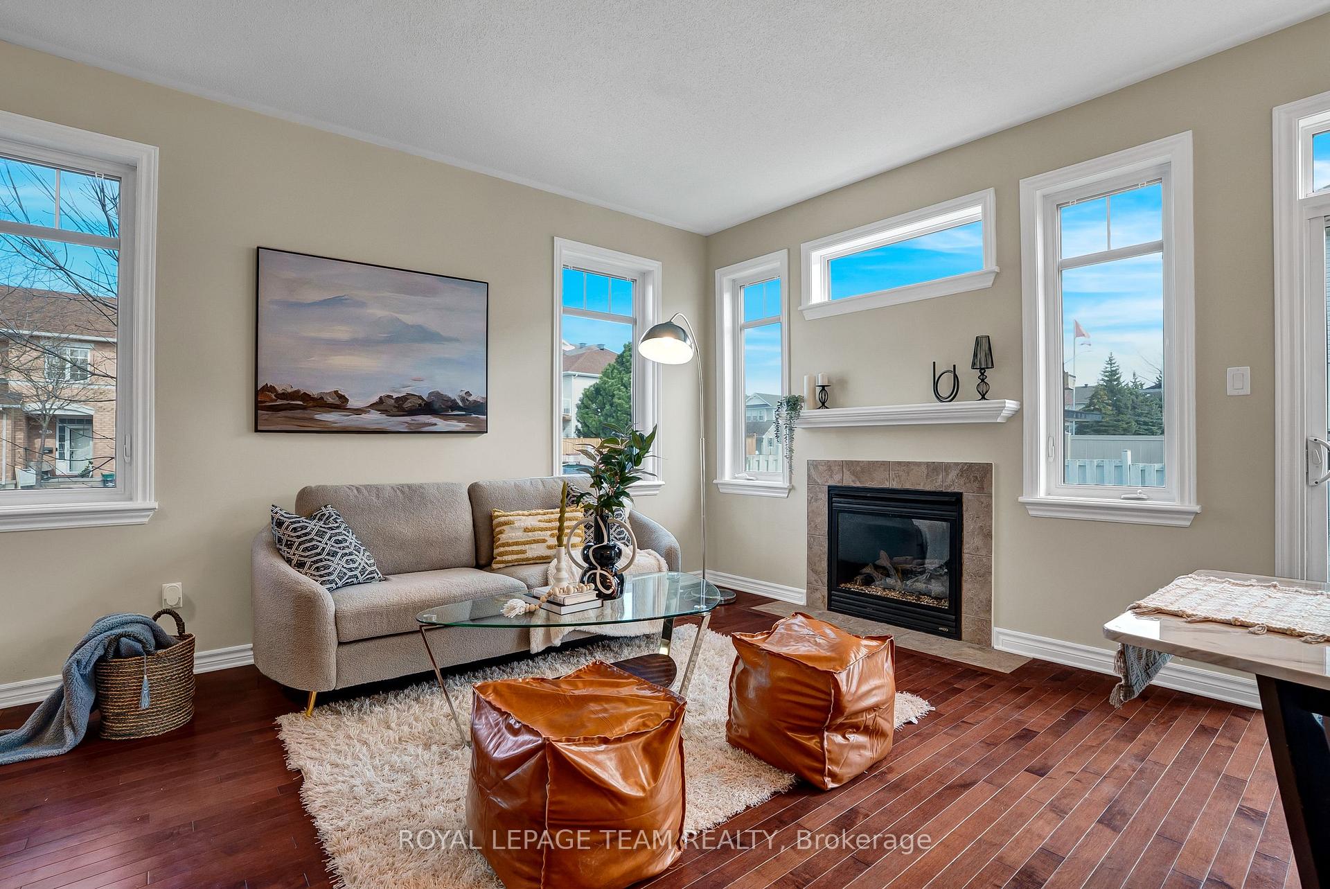 Photo 12 of 74 Madelon Drive, Ottawa, Barrhaven - Longfields — HOMEH