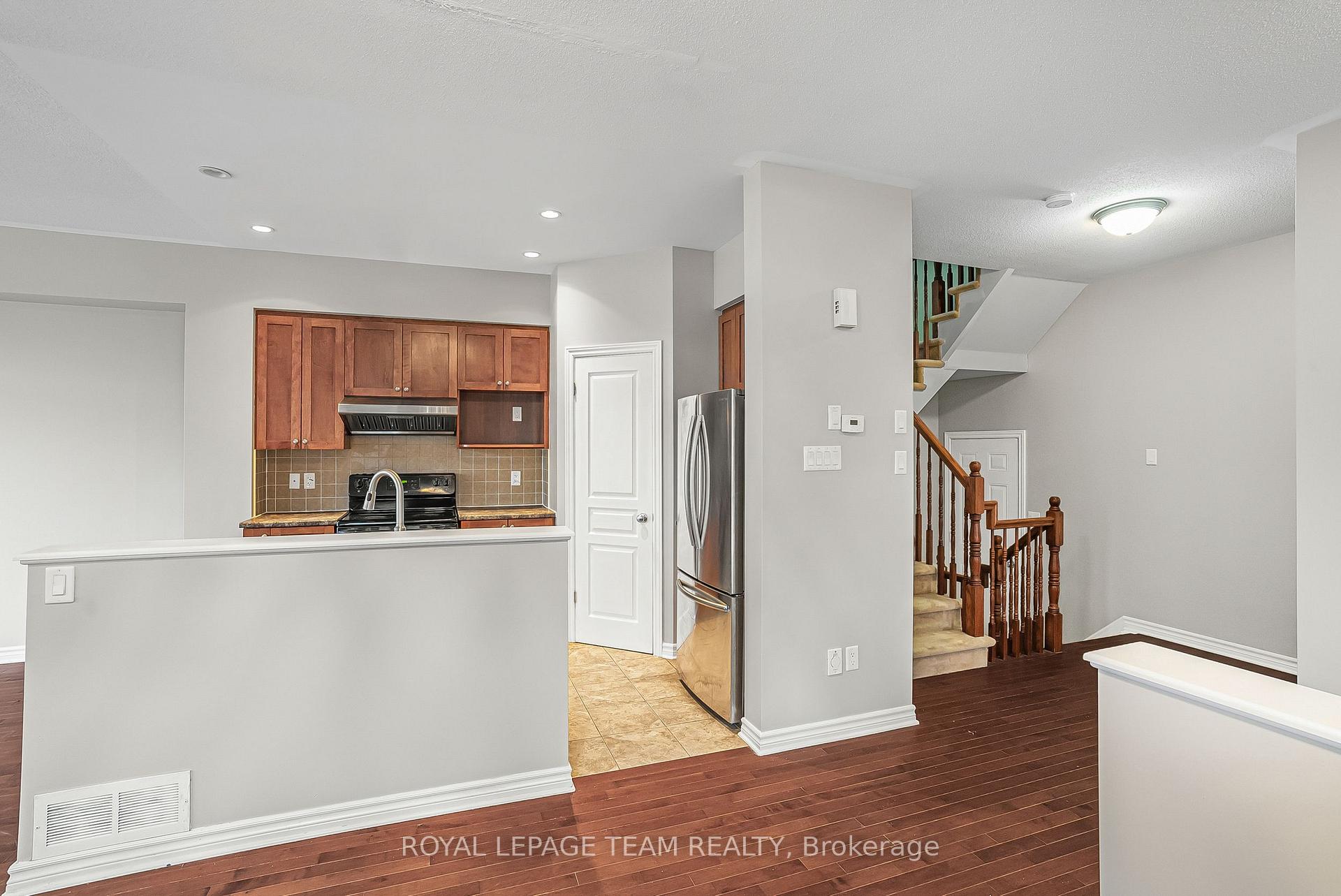 Photo 19 of 74 Madelon Drive, Ottawa, Barrhaven - Longfields — HOMEH
