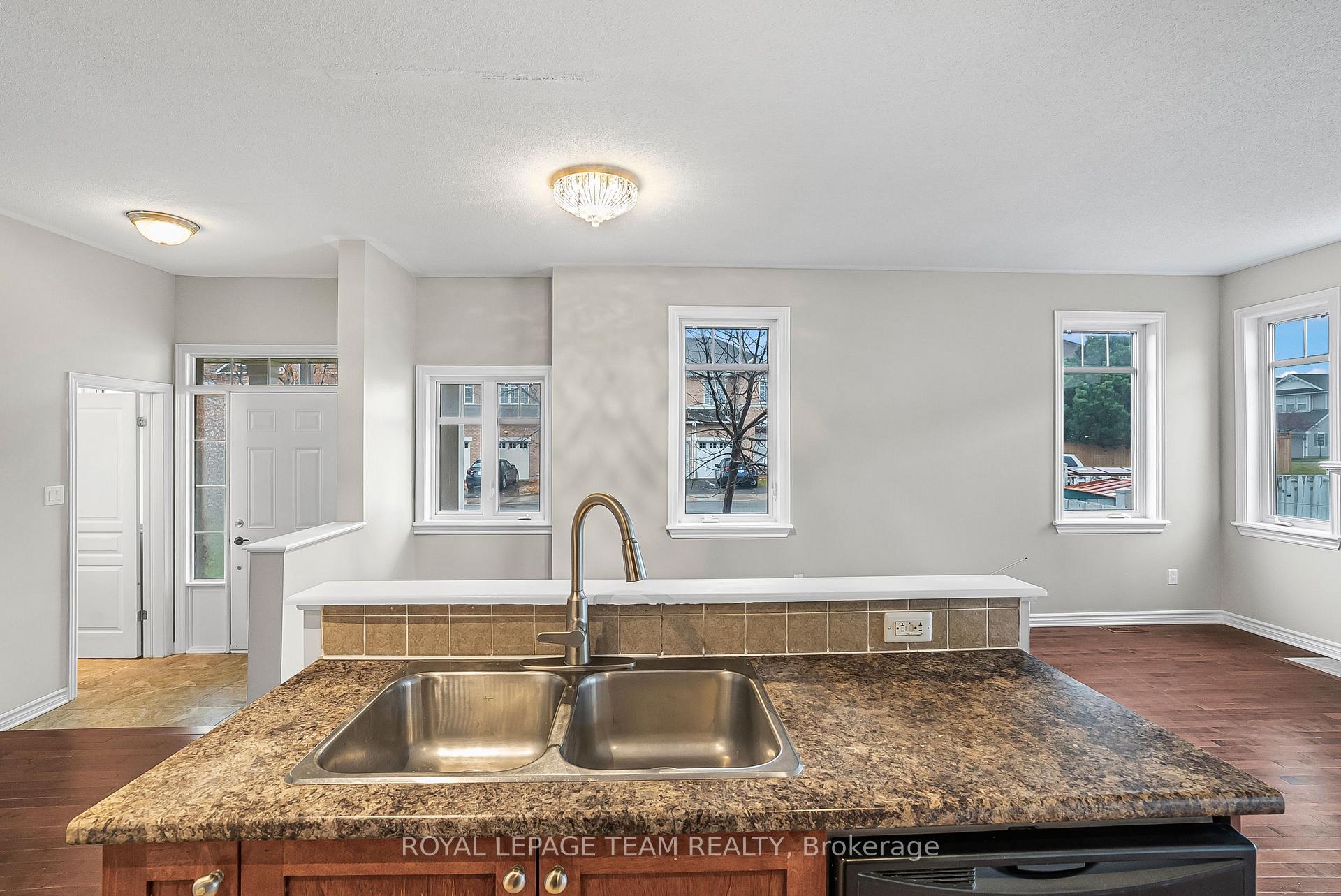 Photo 25 of 74 Madelon Drive, Ottawa, Barrhaven - Longfields — HOMEH
