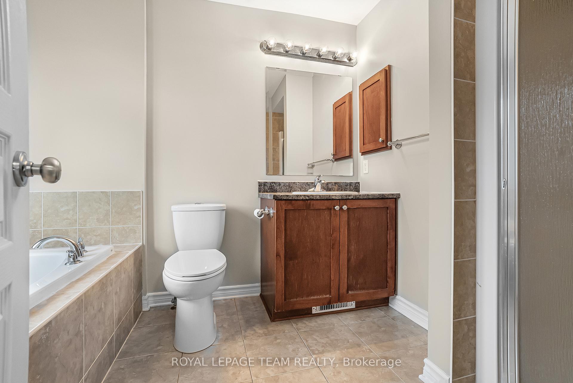 Photo 37 of 74 Madelon Drive, Ottawa, Barrhaven - Longfields — HOMEH
