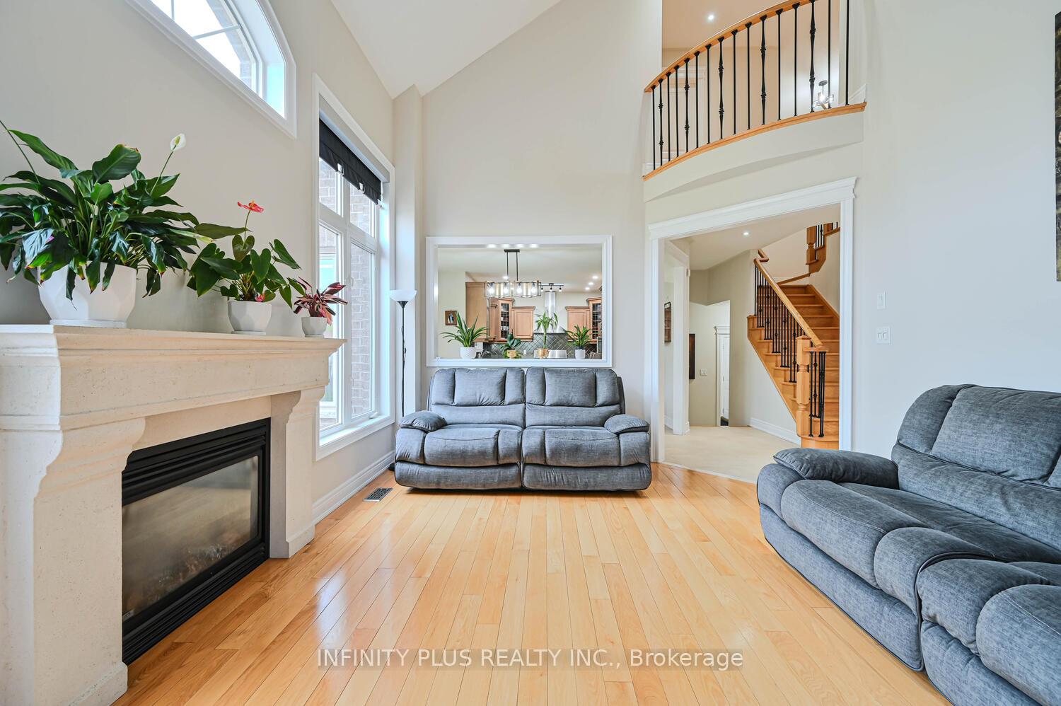 Photo 15 of 3 Lacoste Boulevard, Brampton, Vales of Castlemore North — HOMEH