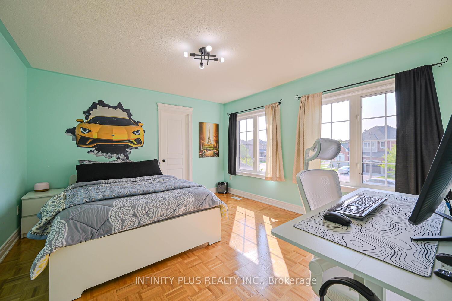 Photo 12 of 3 Lacoste Boulevard, Brampton, Vales of Castlemore North — HOMEH