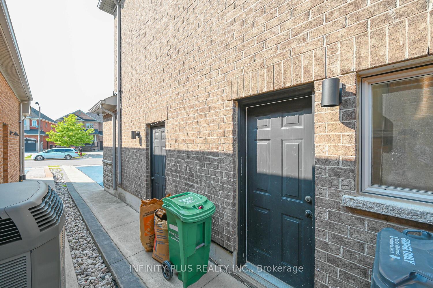 Photo 32 of 3 Lacoste Boulevard, Brampton, Vales of Castlemore North — HOMEH