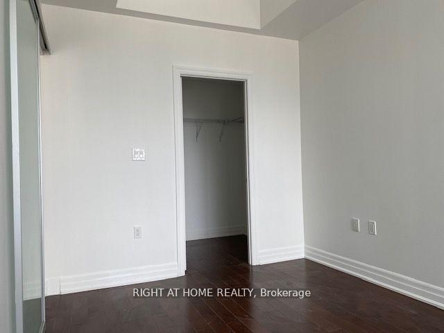 Photo 8 of Unit 2803, 8 The Esplanade, Toronto, Waterfront Communities — HOMEH